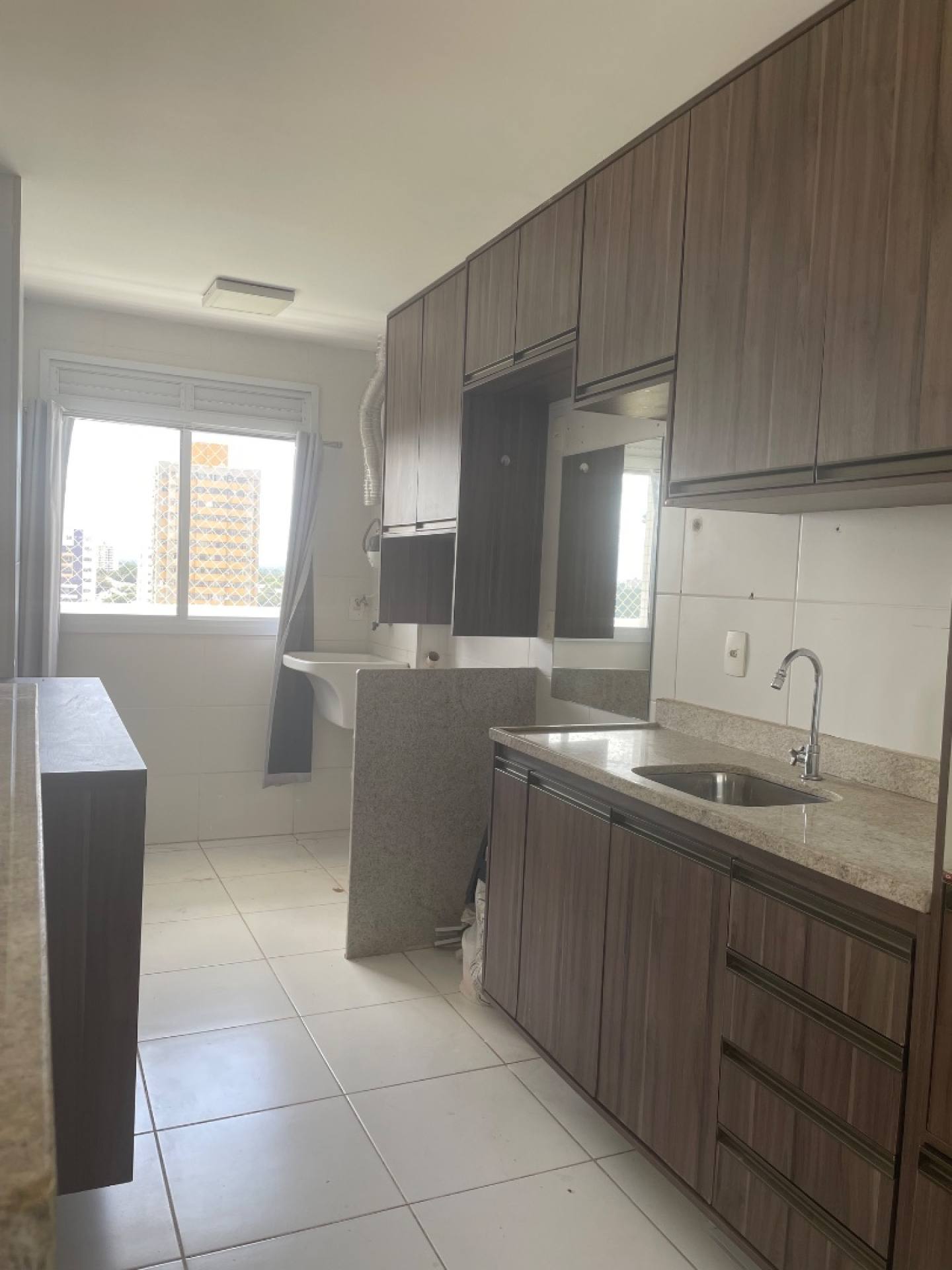 Apartamento de 2 quartos no Brisas Jóquei Club Residence