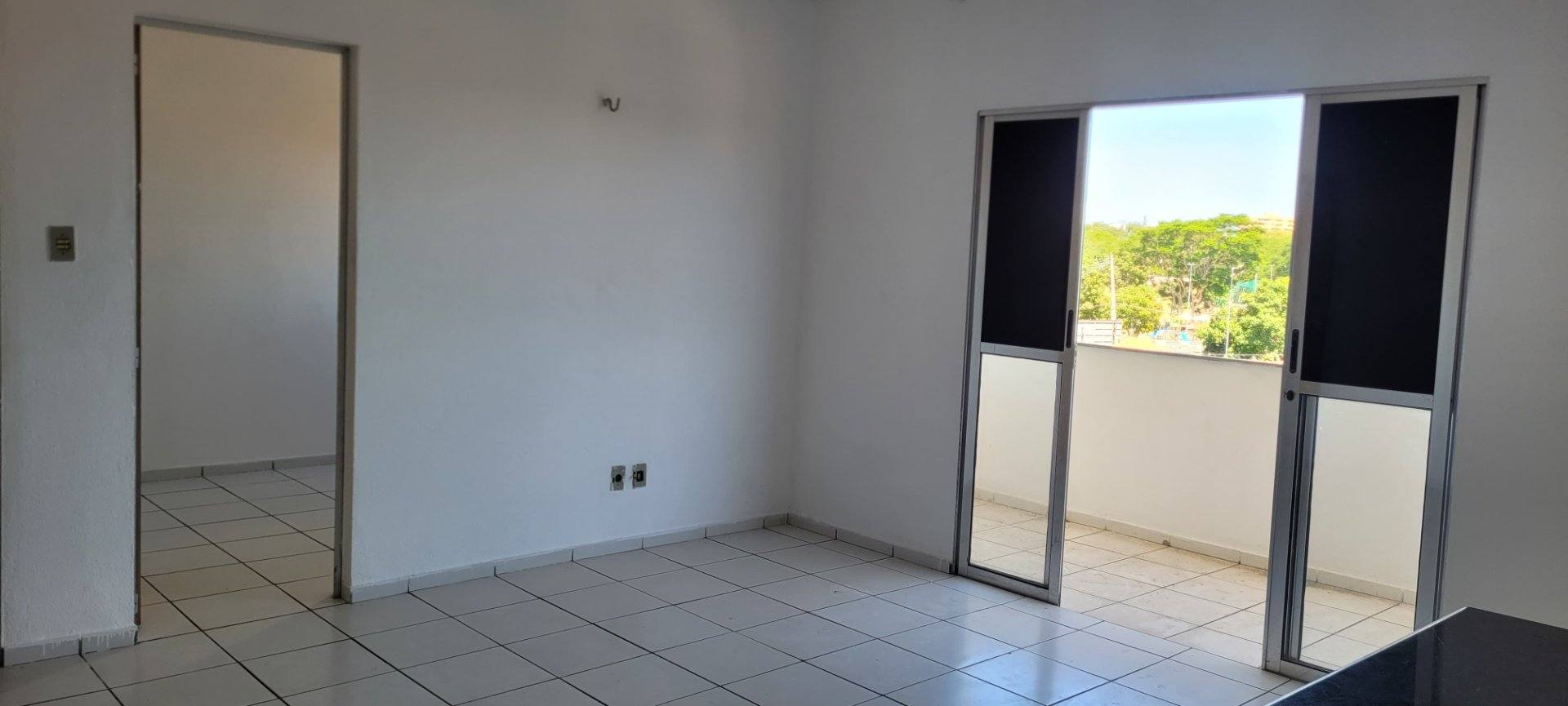 Apartamento com 2 quartos à venda no Edifício Dom Cabral