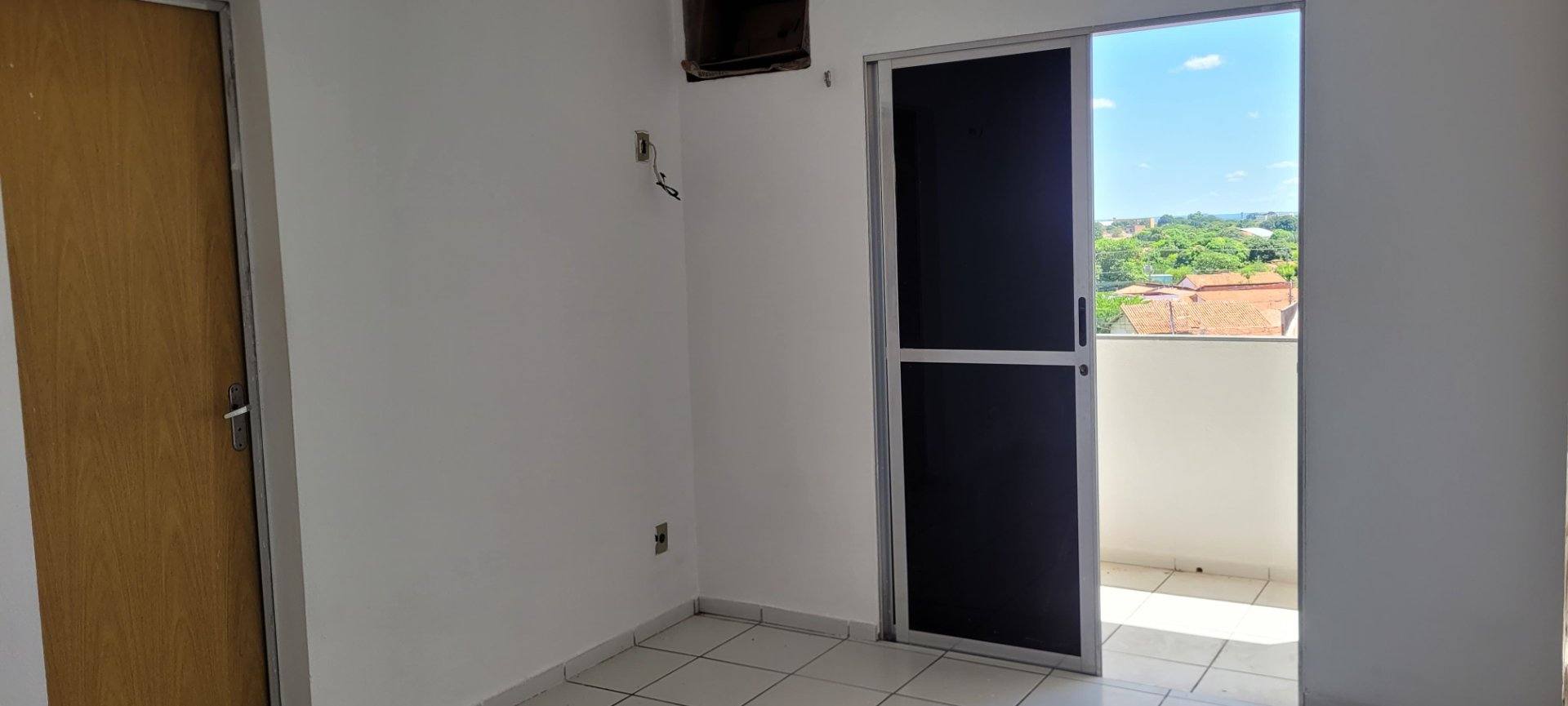 Apartamento com 2 quartos à venda no Edifício Dom Cabral