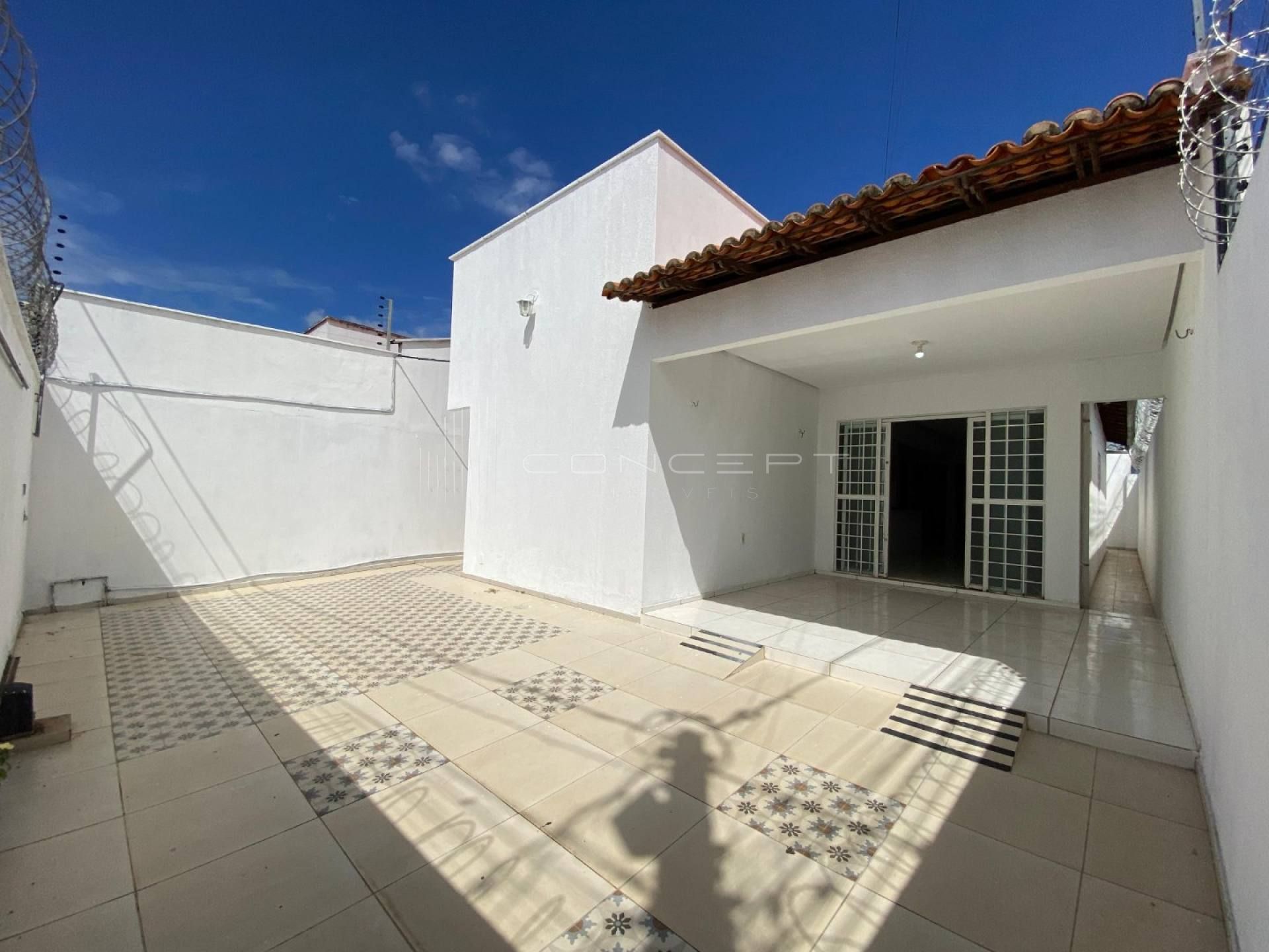 Casa em rua privativa em Timon-MA