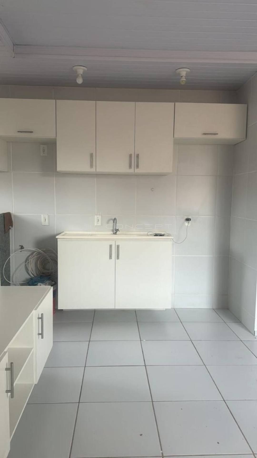 Apartamento de 2 quartos à venda no Village Leste Topázio