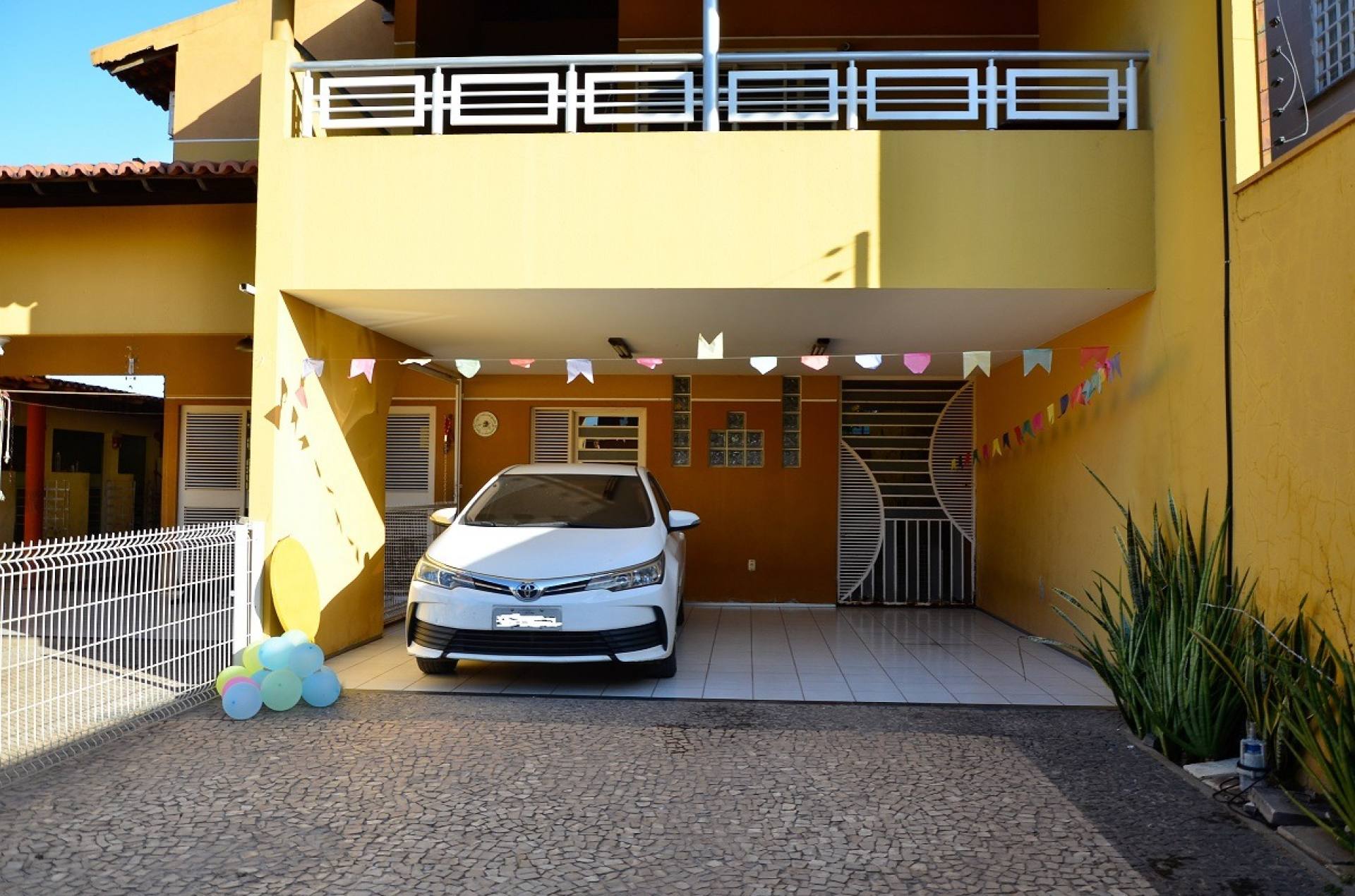 Casa Duplex de 272m² na Santa Isabel