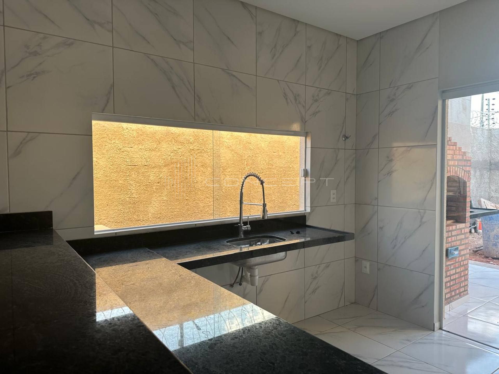 Casa Térrea de Esquina à Venda no Loteamento Conviver – 1ª Fase