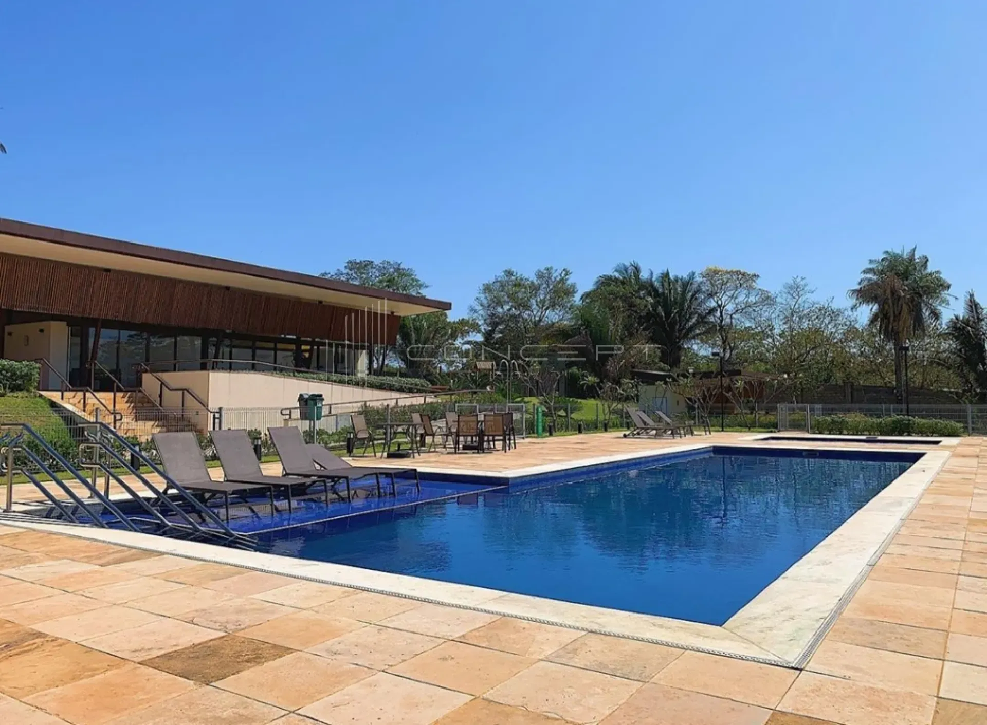 Lote de esquina com 653m² à venda no Condomínio Verana | Teresina