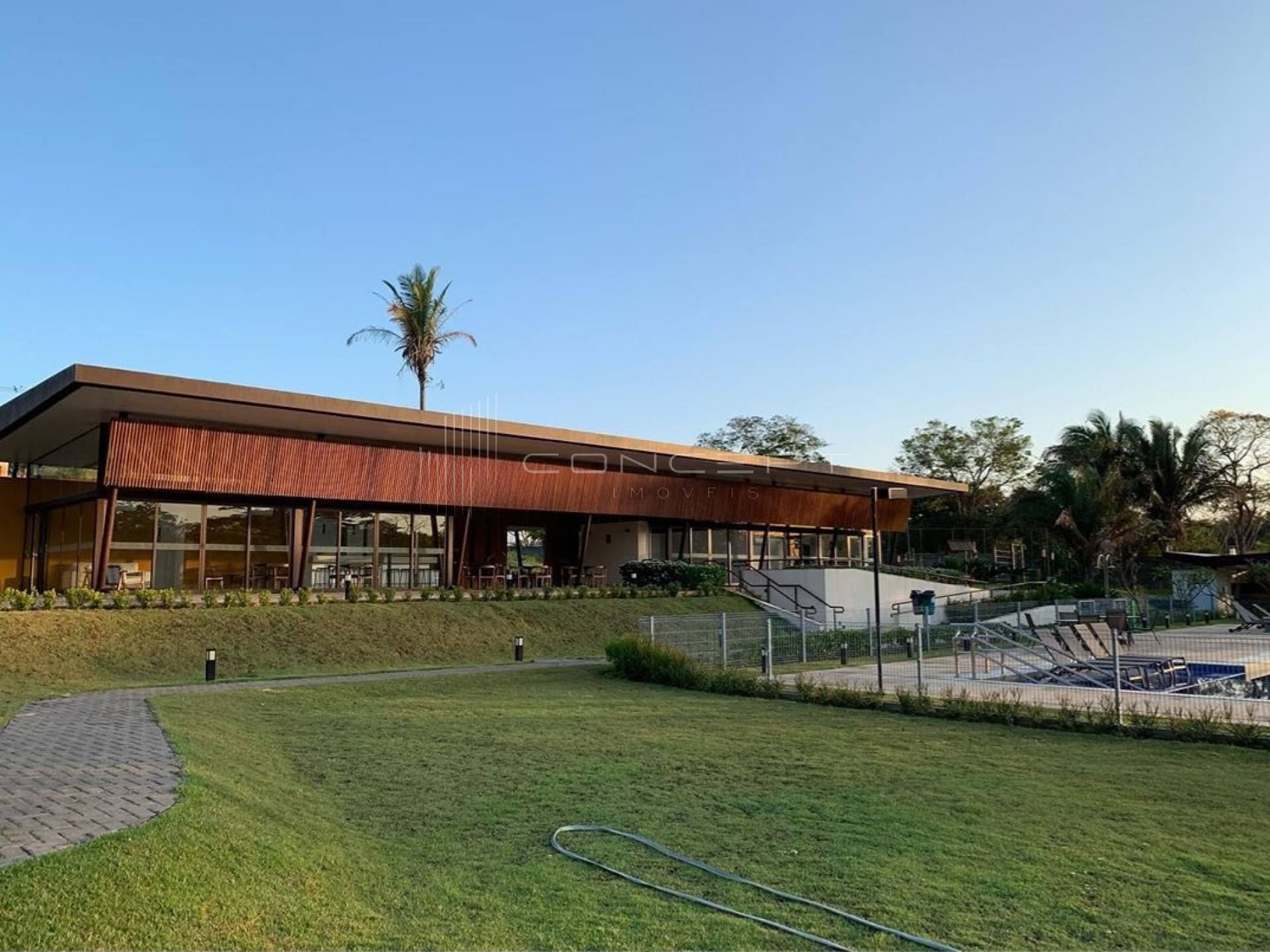Lote de esquina com 653m² à venda no Condomínio Verana | Teresina