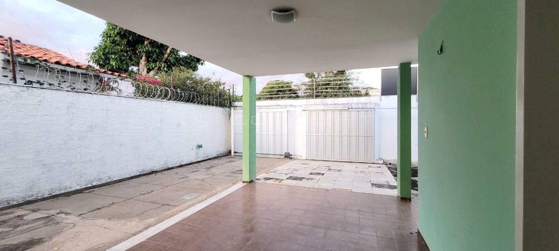 Casa térrea de 3 quartos à venda no bairro Morada do Sol