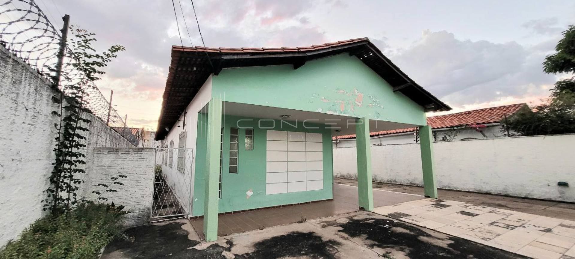 Casa térrea de 3 quartos à venda no bairro Morada do Sol