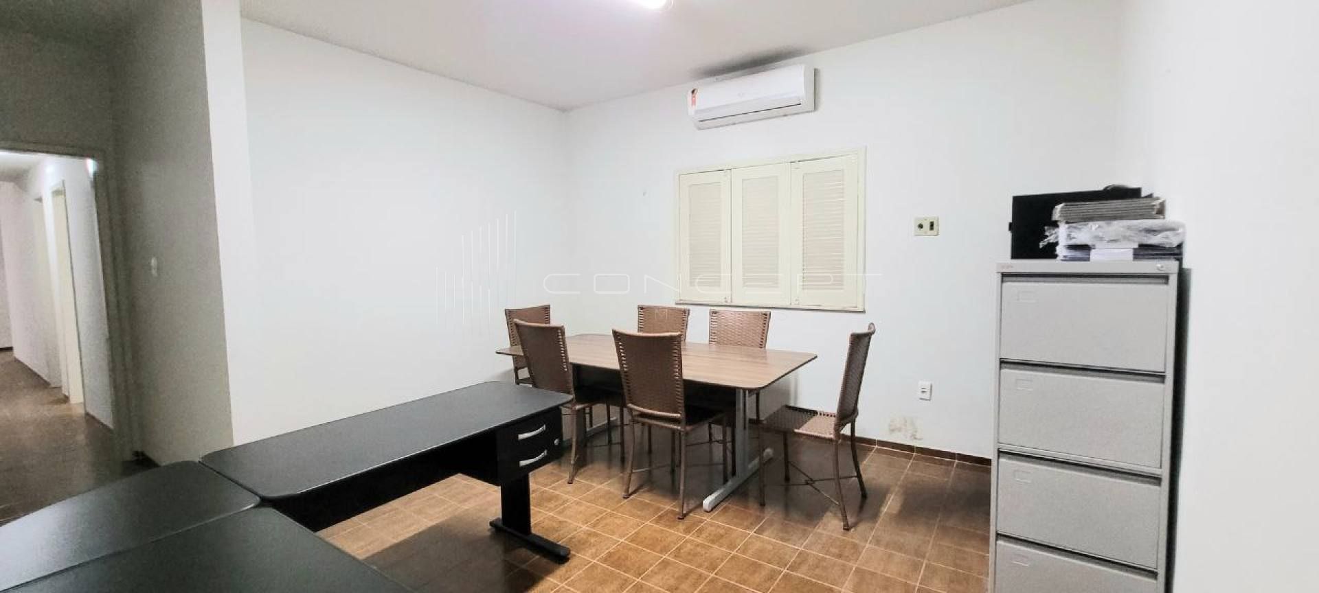 Casa térrea de 3 quartos à venda no bairro Morada do Sol