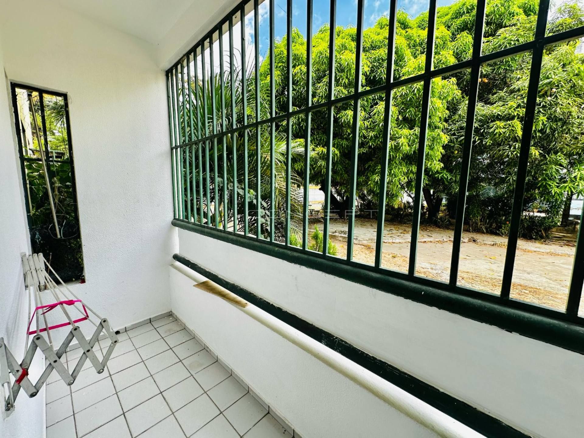 Apartamento térreo de 3 quartos à venda no Santa Mônica no bairro Ininga