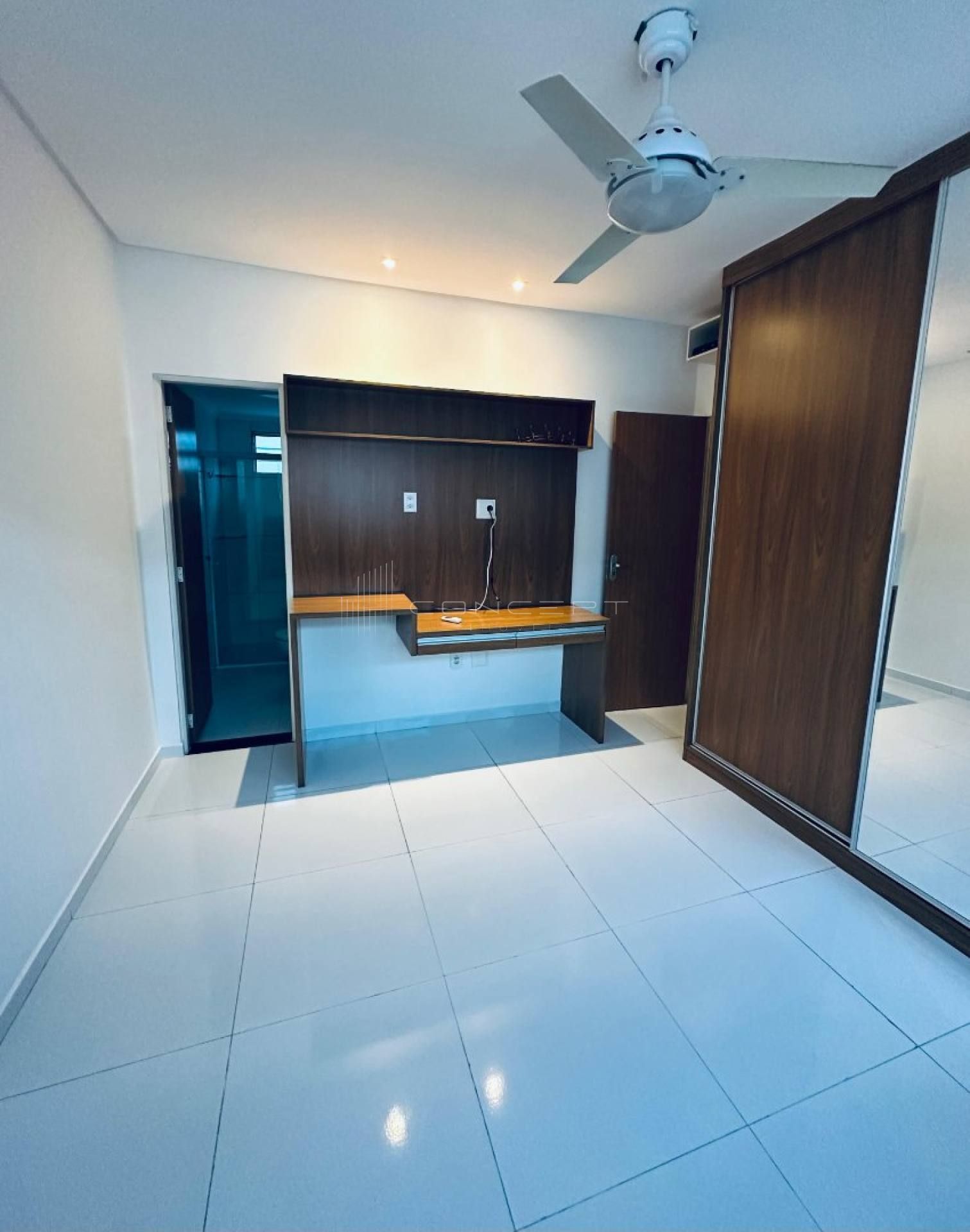 Casa térrea com 3 quartos à venda no bairro Porto do Centro