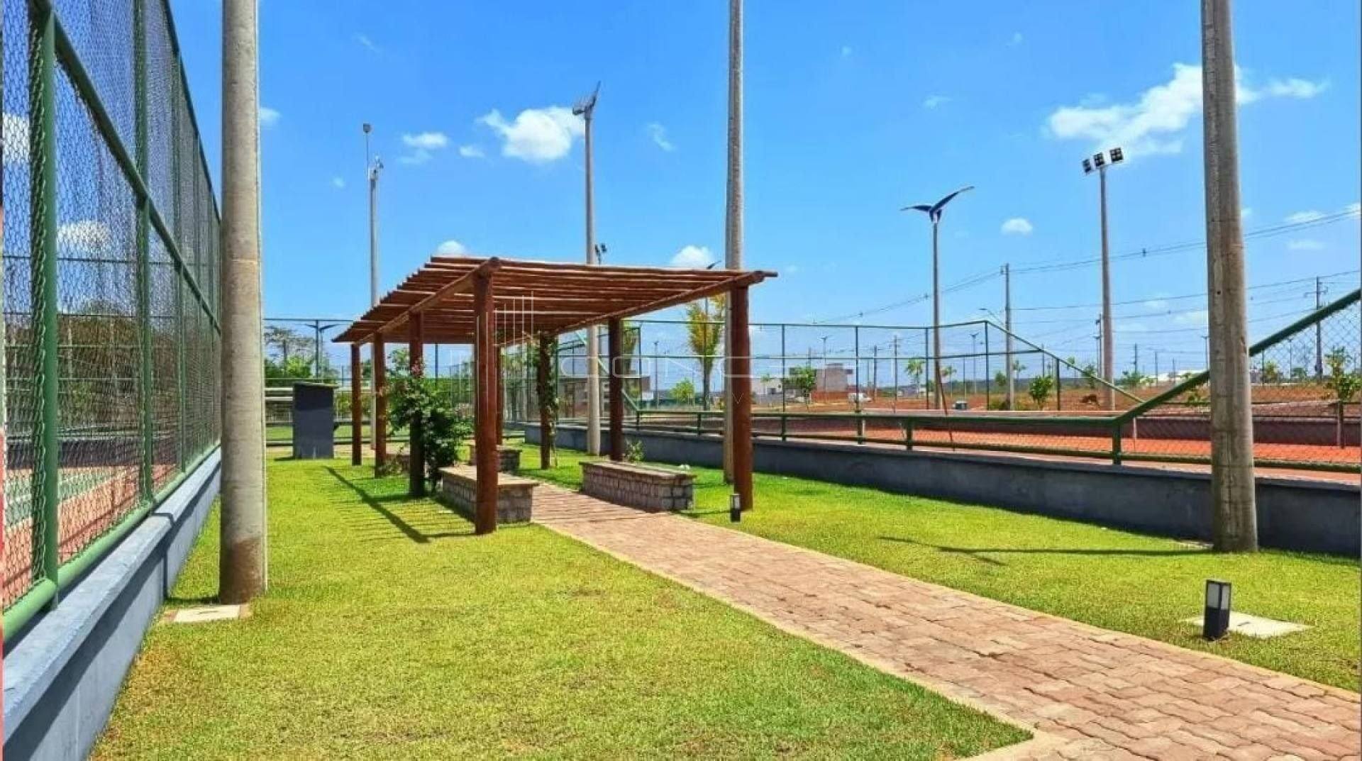 Lotes à venda no Condomínio Petrópolis