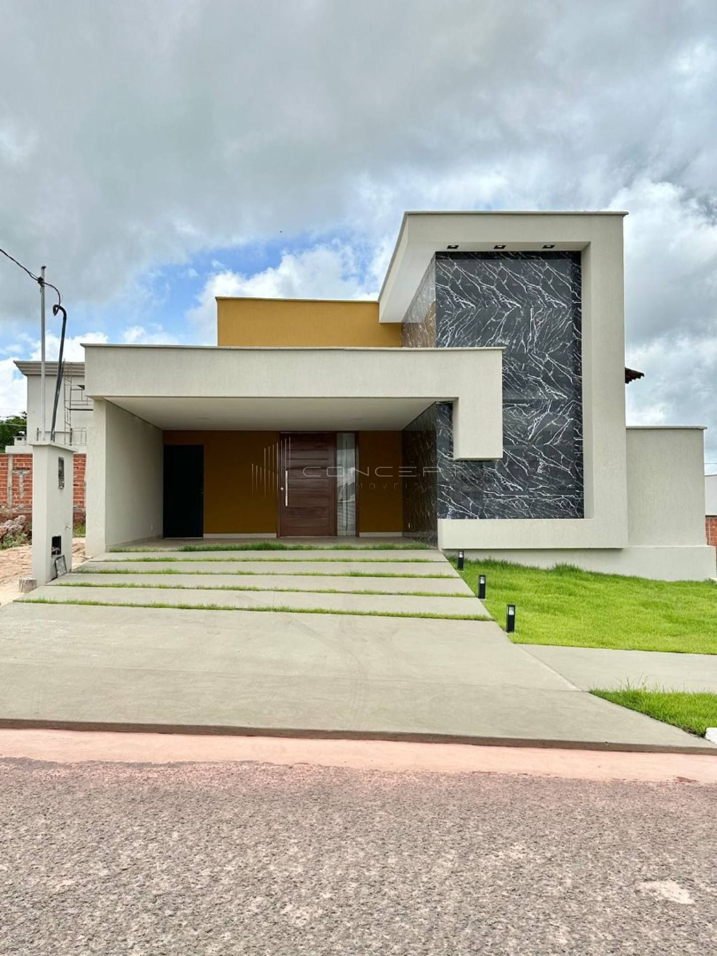 Casa térrea com 3 suítes à venda no Aldebaran Leste