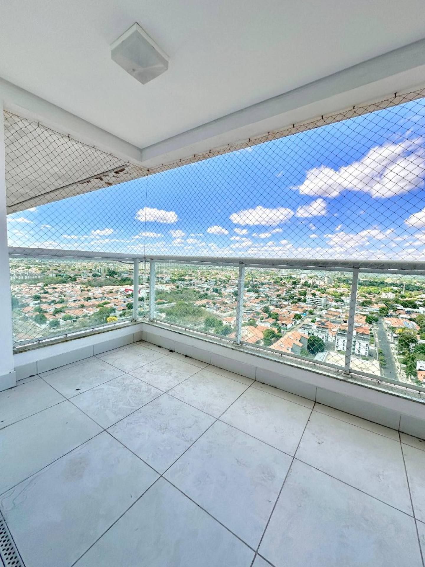 Apartamento com 3 quartos à venda no Condomínio Essencial no Morada do Sol