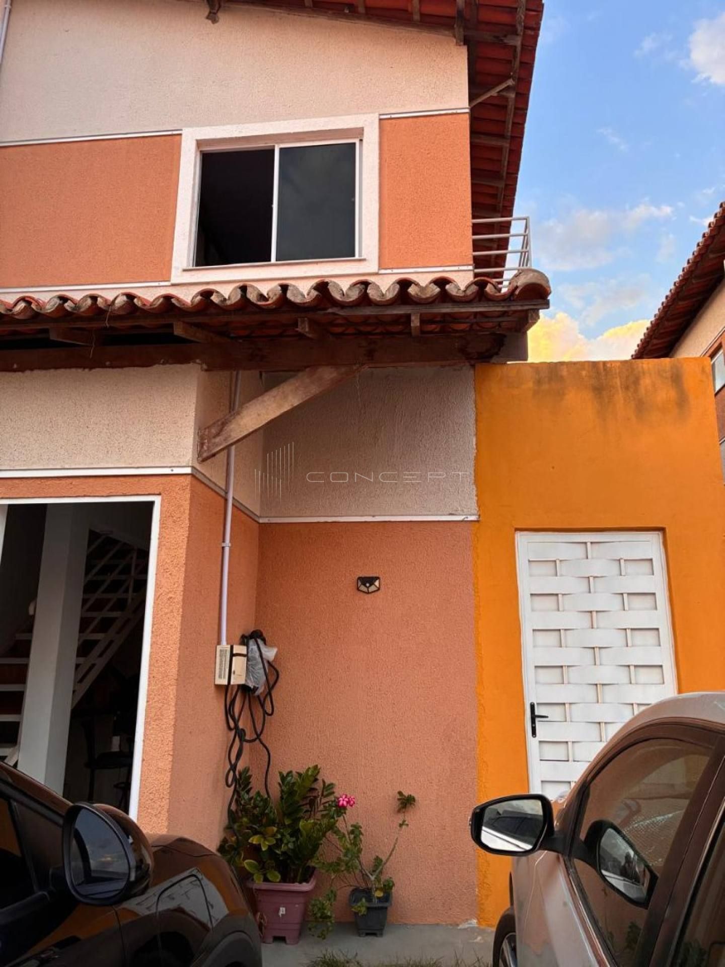 Casa duplex com 2 quartos e energia solar à venda no Reserva do Sul