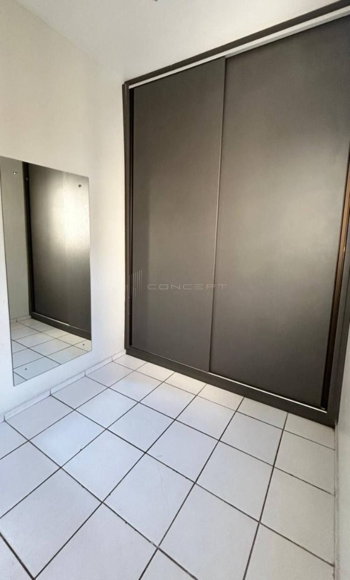 Apartamento com 3 quartos à no condomínio Montserrat no Aeroporto