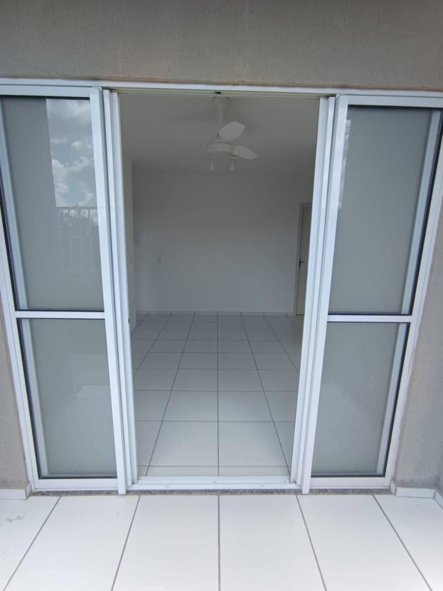 Apartamento no Bairro Bela Vista no Condomínio Barra Sul Village