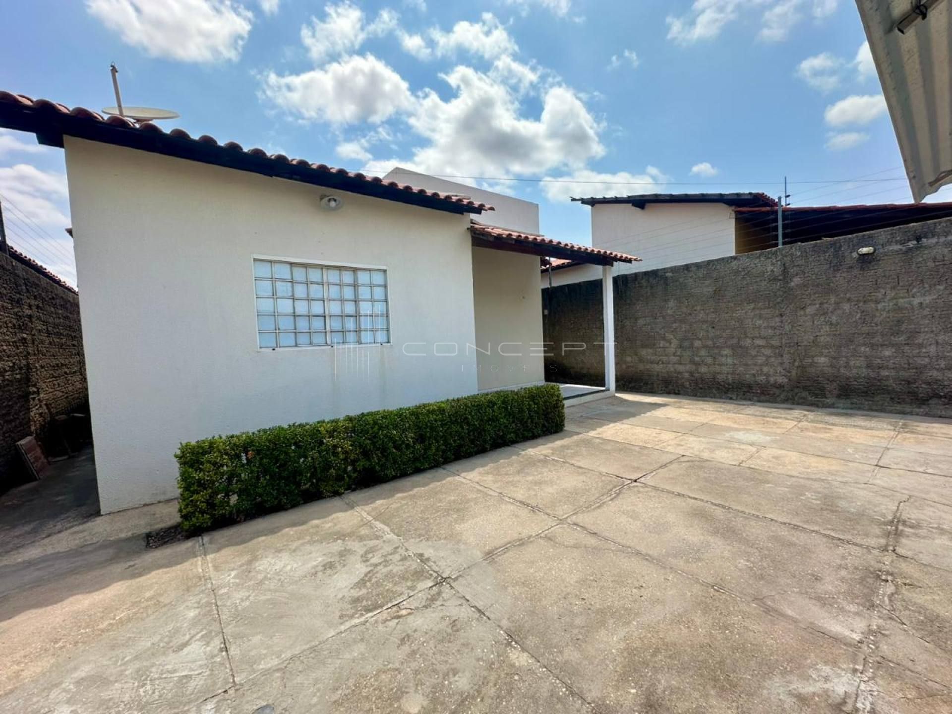 Casa com 3 quartos sendo 1 suite em Timon