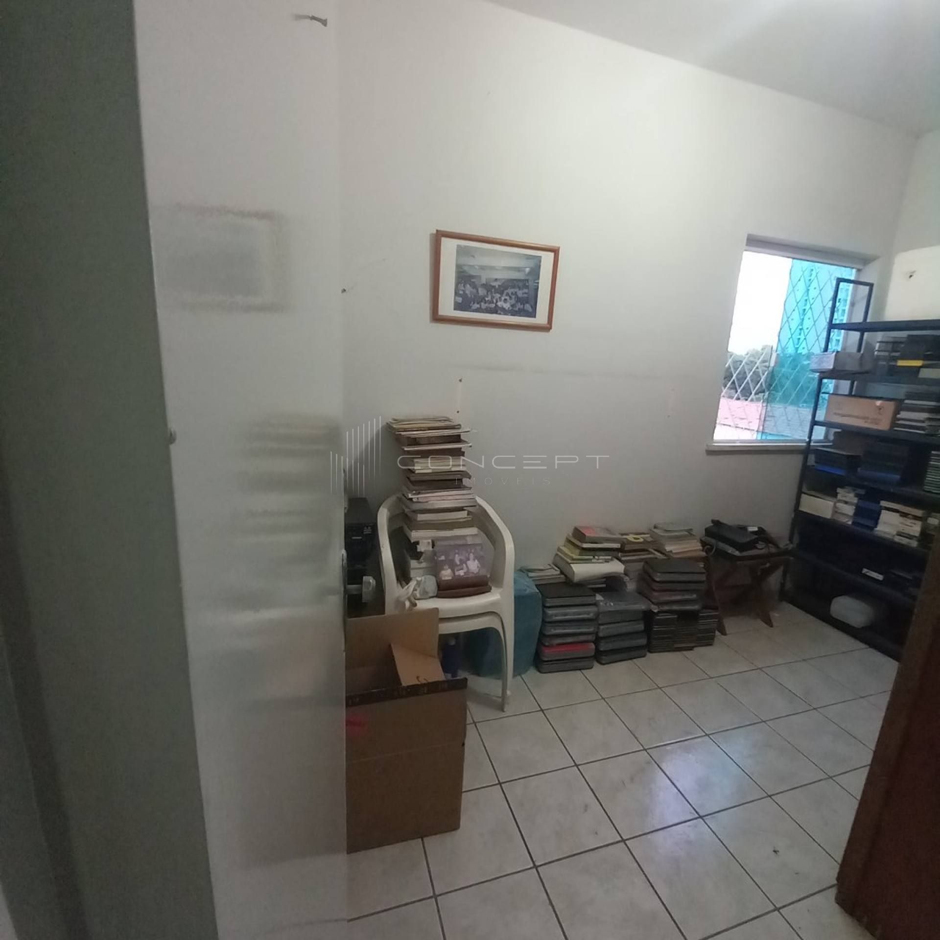 Apto. No condomínio Rio Parnaiba c/3 quartos.