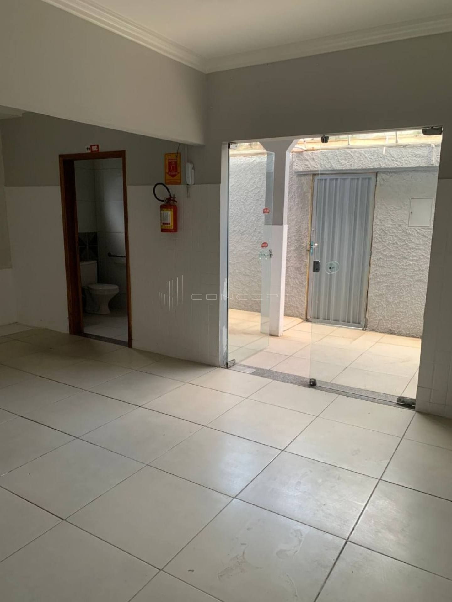 Casa Térrea no bairro Dirceu - Comercial