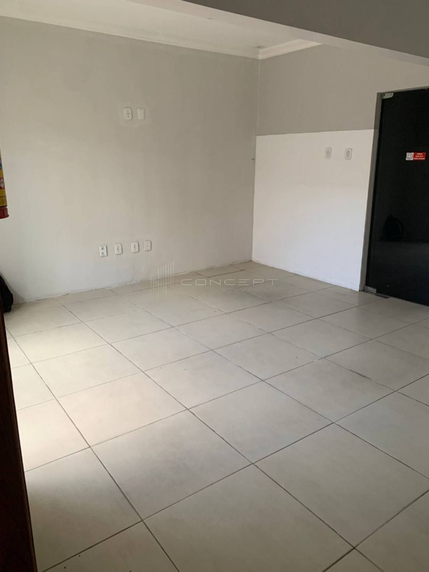 Casa Térrea no bairro Dirceu - Comercial