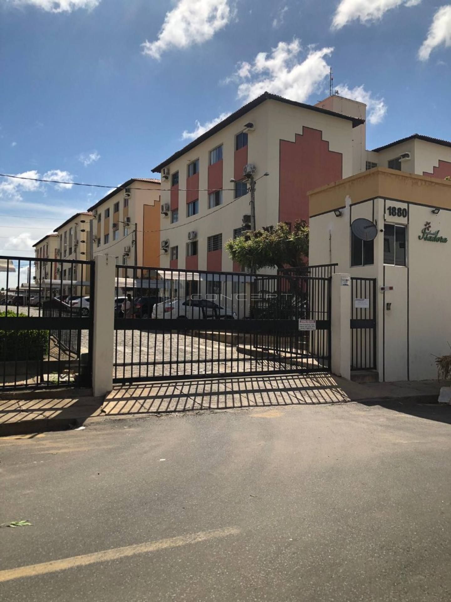 Apartamento no Bairro Cristo Rei no Condomínio Isadora