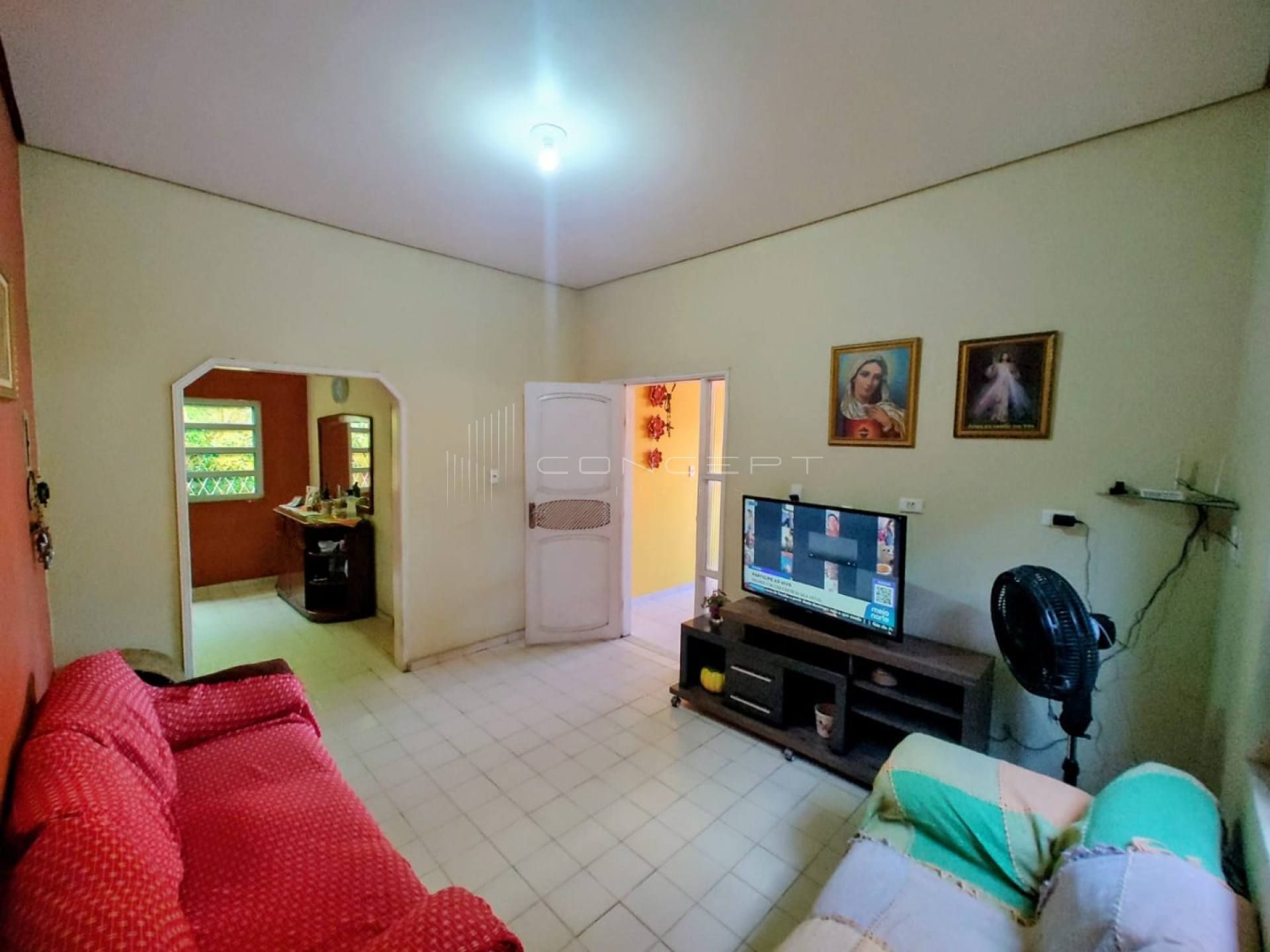 Casa no Conj. Novo Horizonte c/ 03 qtos.