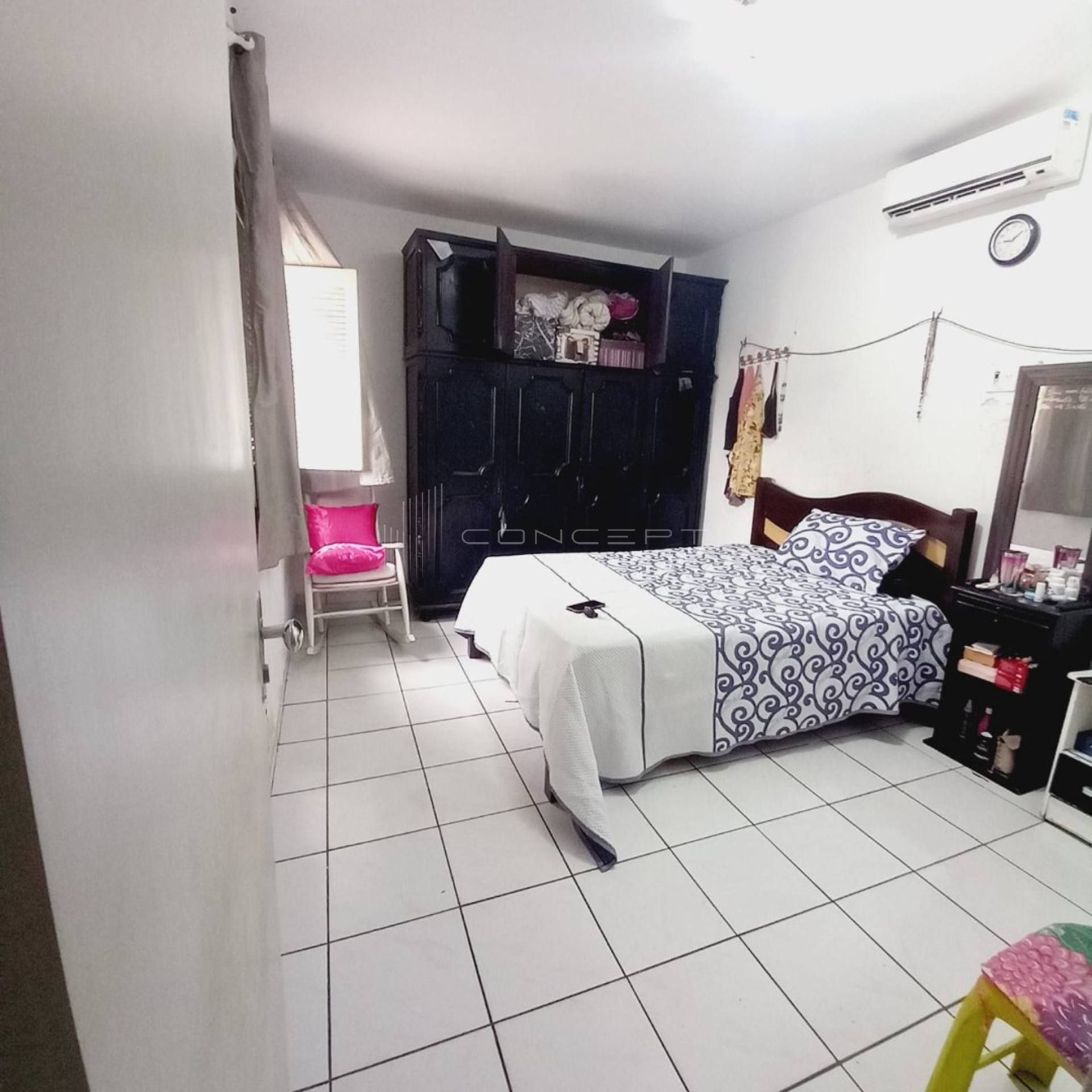 Apartamento no Bairro Horto no Condomínio Village Jockey - 03 quartos