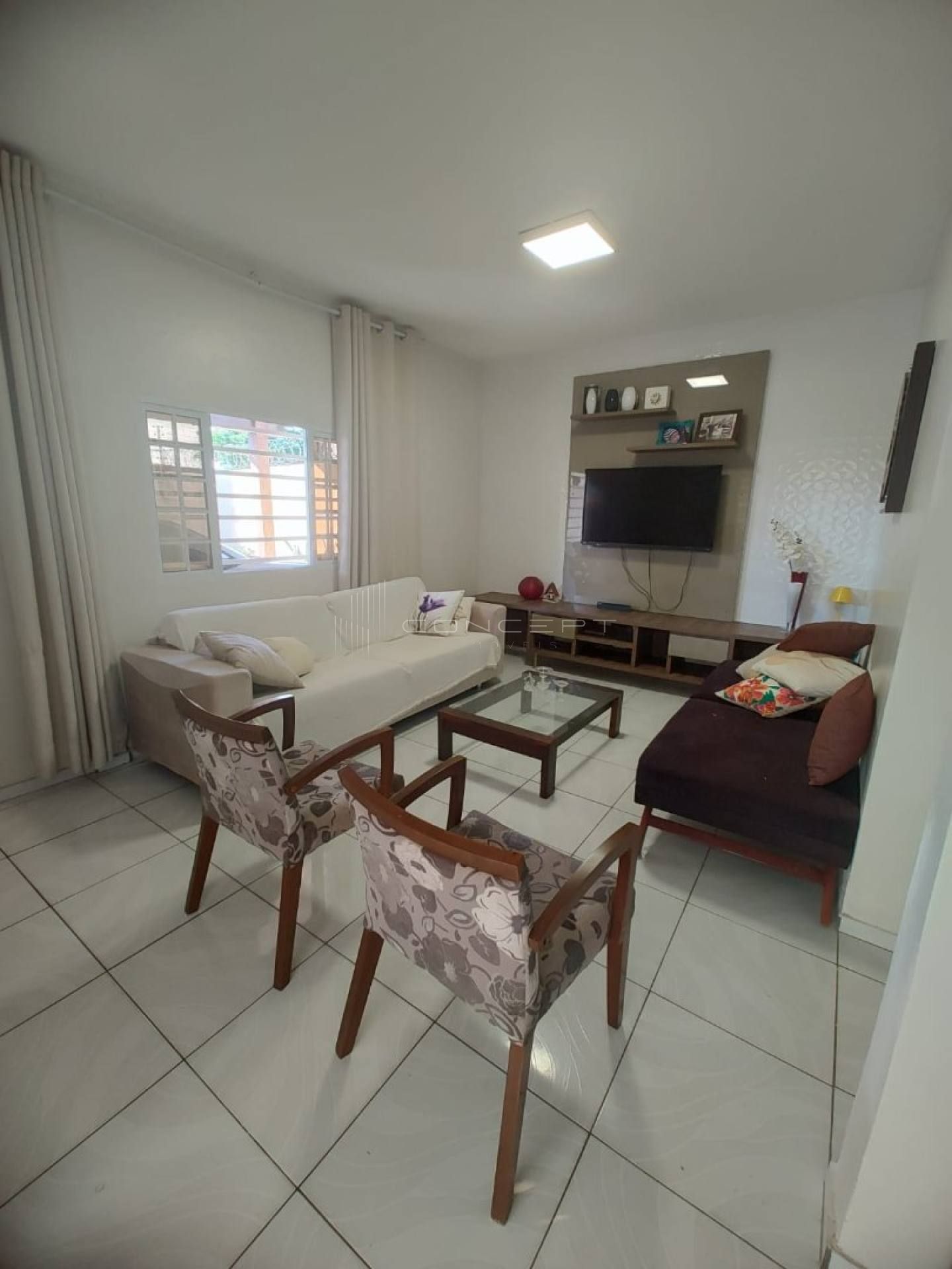 CASA TERREA BAIRRO SÃO CRISTOVÃO C/ 03 QTOS 