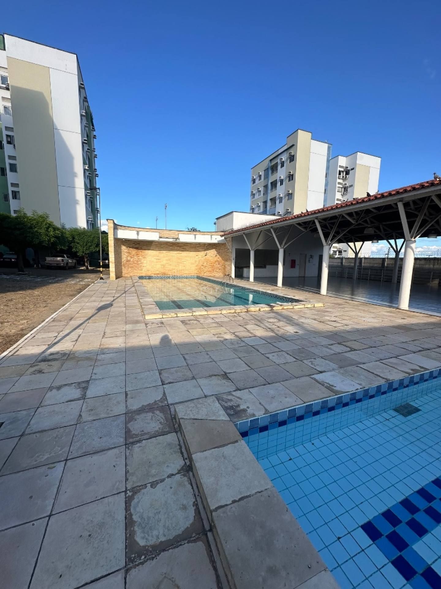 Apartamento no Bairro Cristo Rei no Condomínio Rosa dos Ventos - 3 quartos