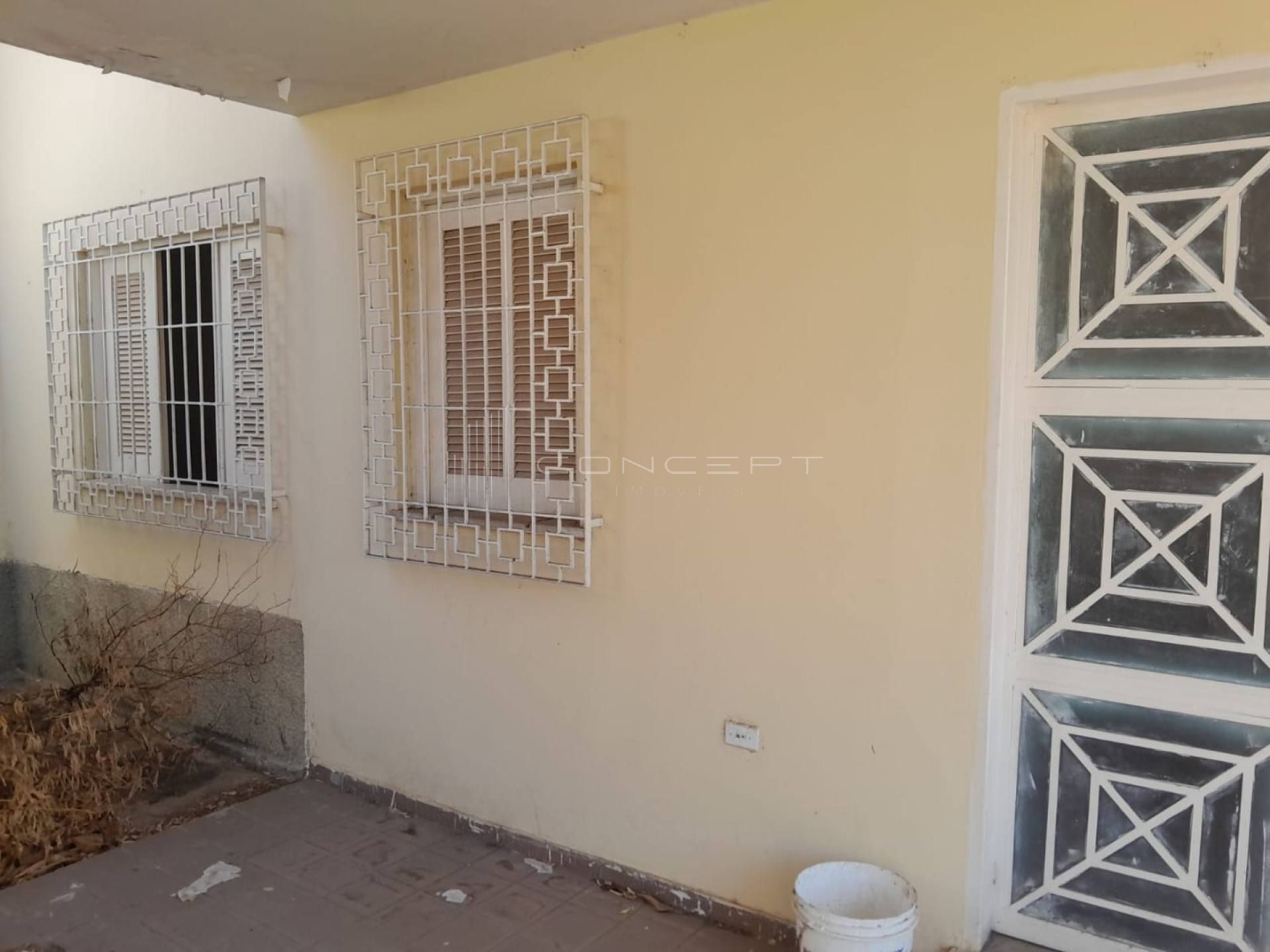 Próxima ao Colégio Pro Campus, no bairro Centro