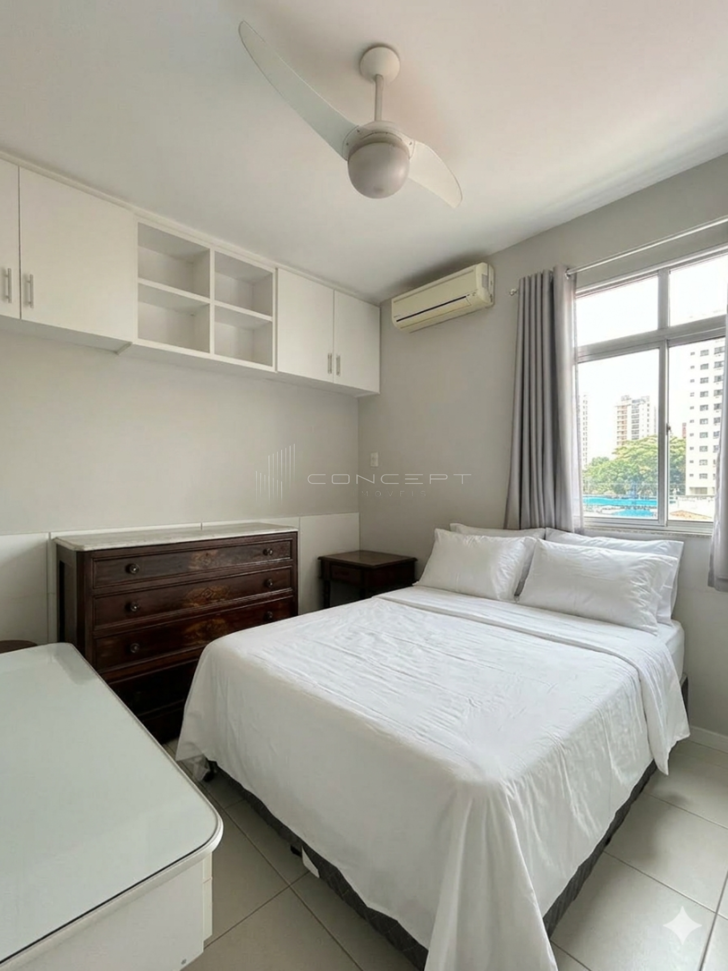 Apartamento no Ed. Palomo na Av. Kennedy no 4 quartos e suítes Bairro São Cristóvão