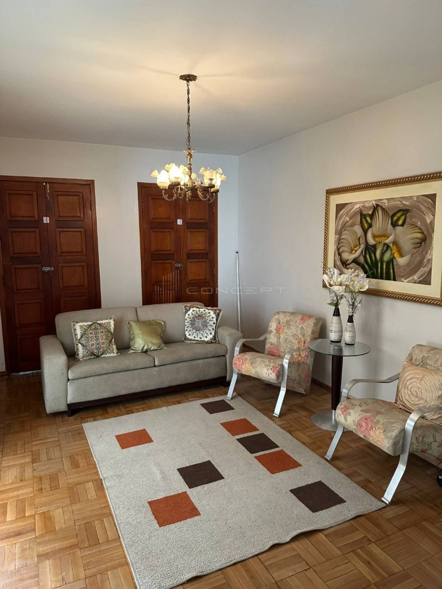 Casa Solta no Bairro Marquês - 03 Quartos