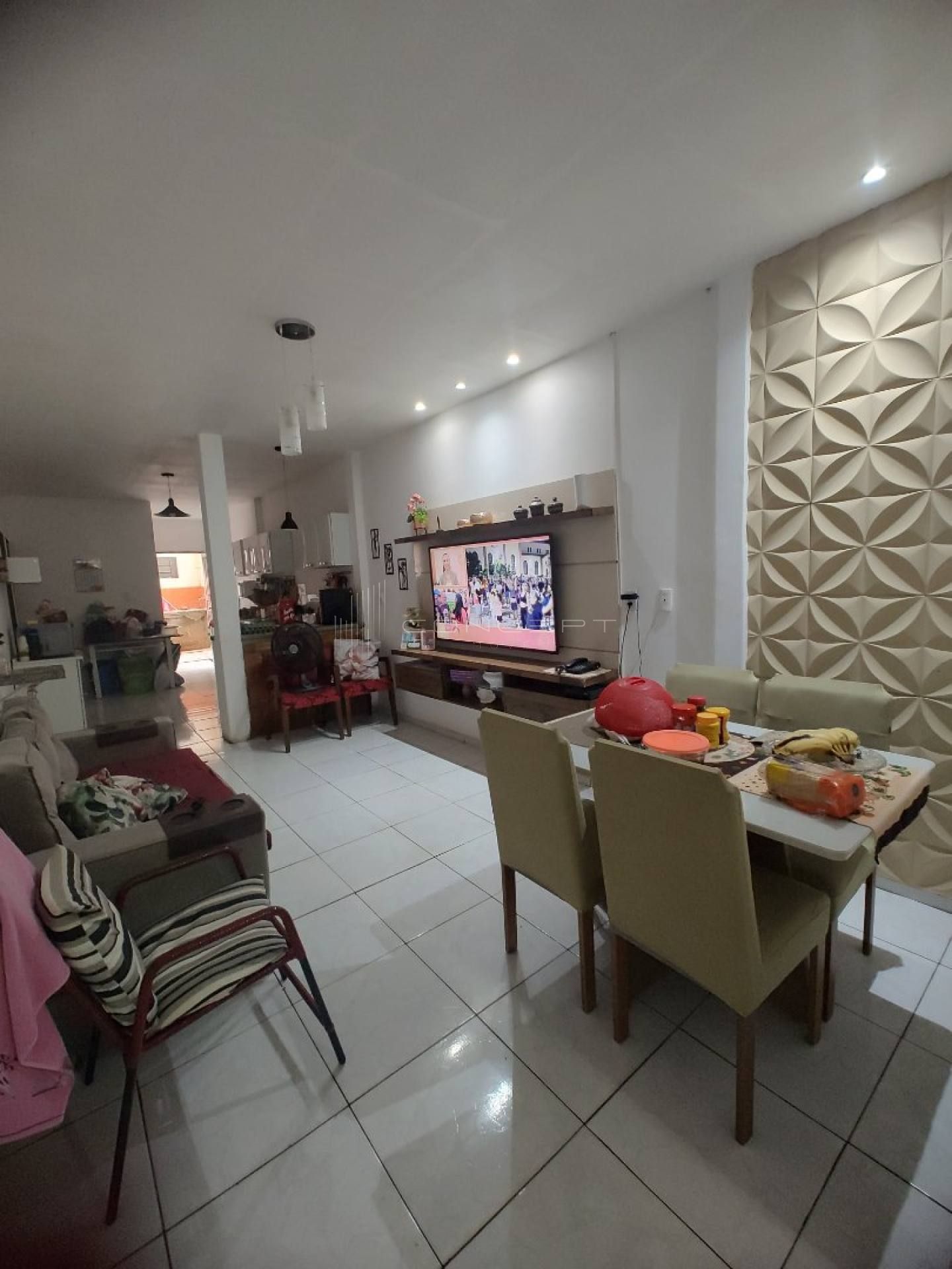 CASA TERREA NA ZONA NORTE NO BAIRRO MAFUA