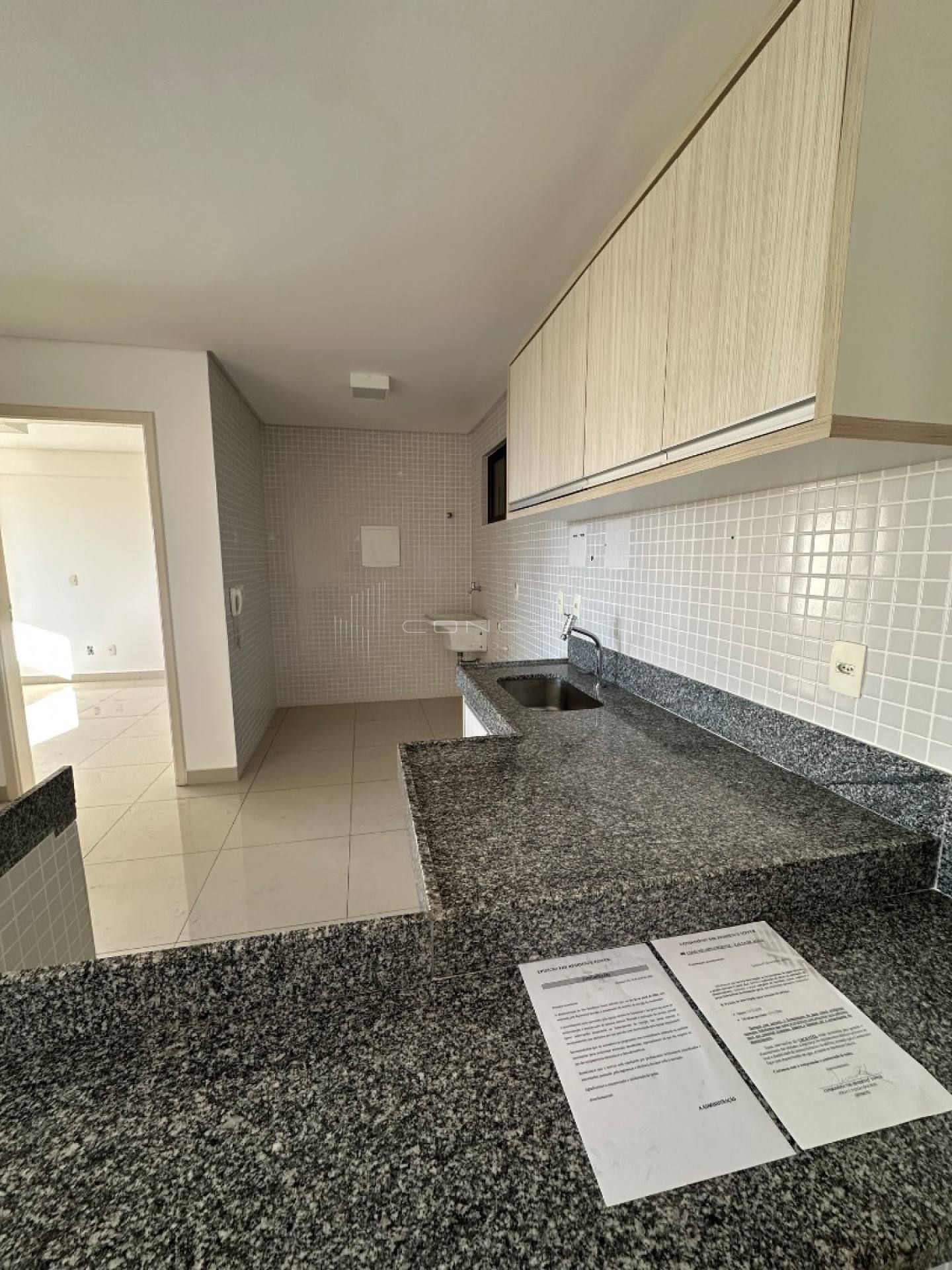 Flat no Bairro Jóquei no Edifício The Residence Tower