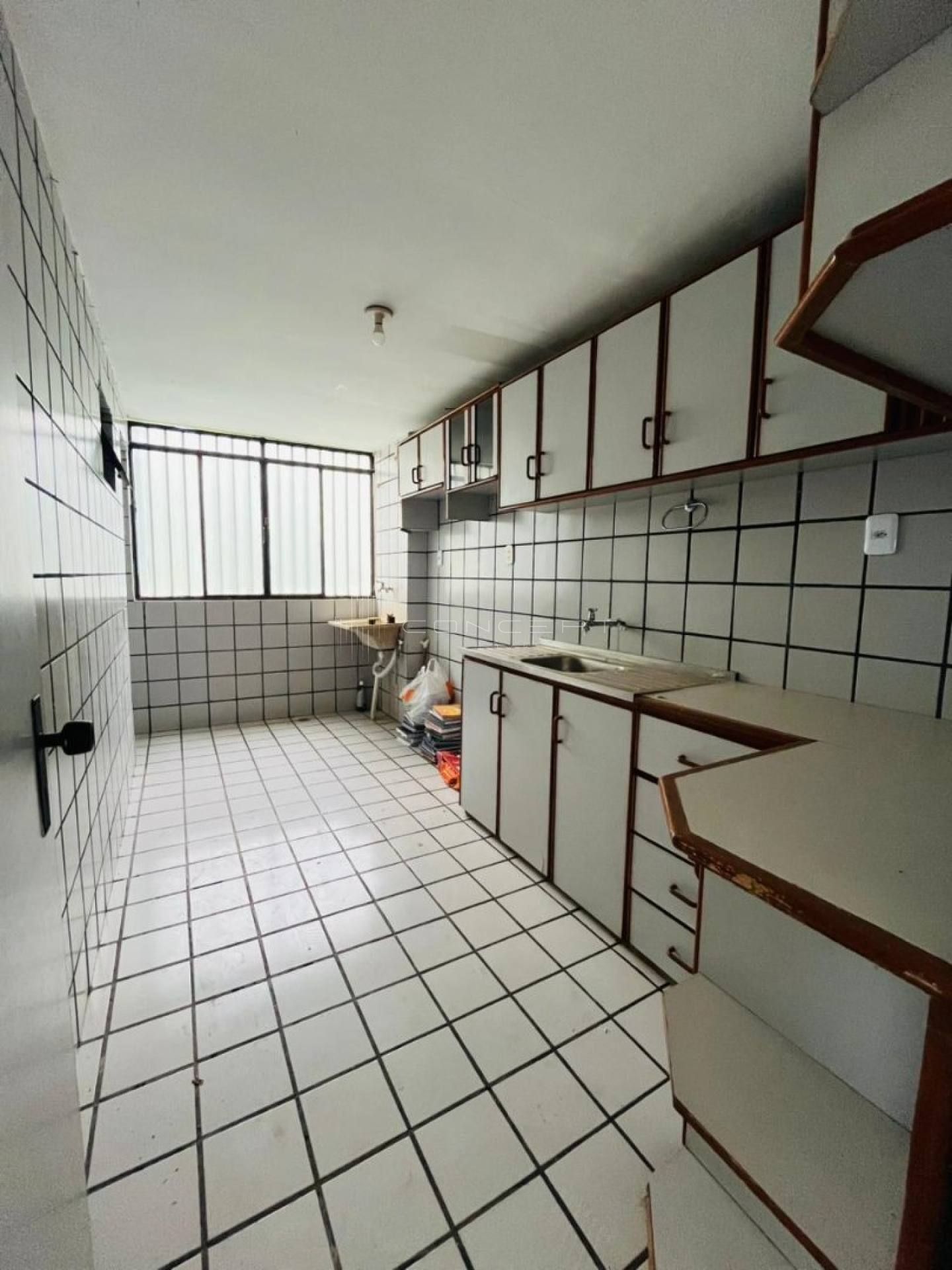 Apartamento no Bairro Cristo Rei no Condomínio Portal do Cristo Rei - 03 Quartos