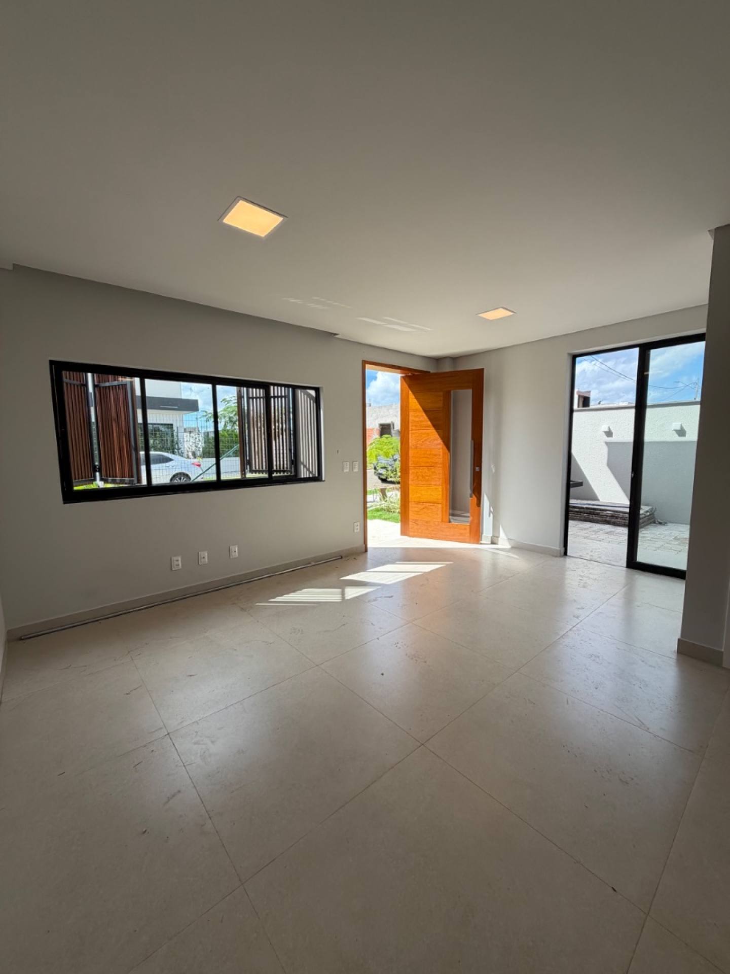 Casa Térrea no Condomínio Petrópolis