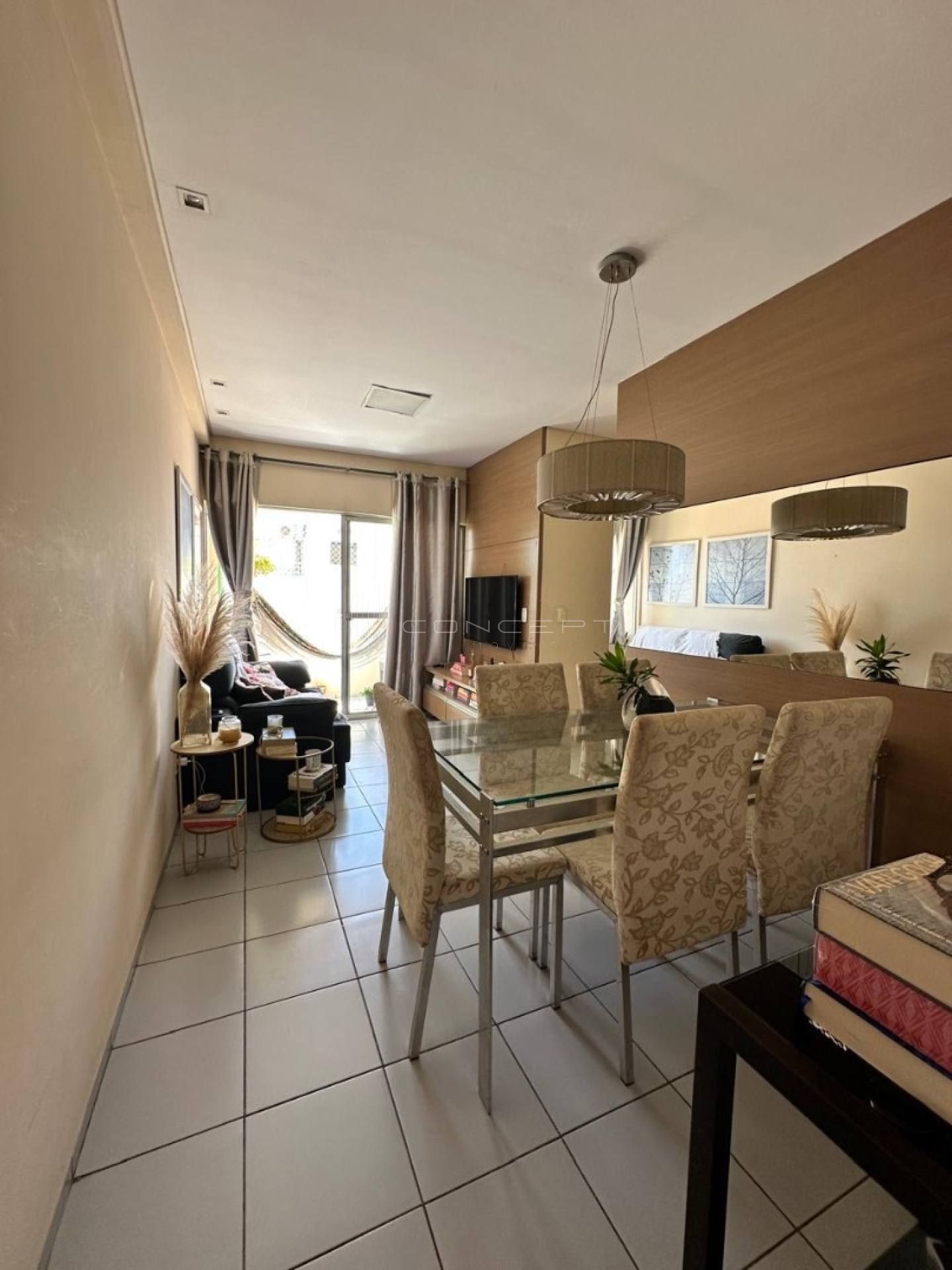 Apartamento no Bairro Cristo Rei Condomínio Rosa dos Ventos