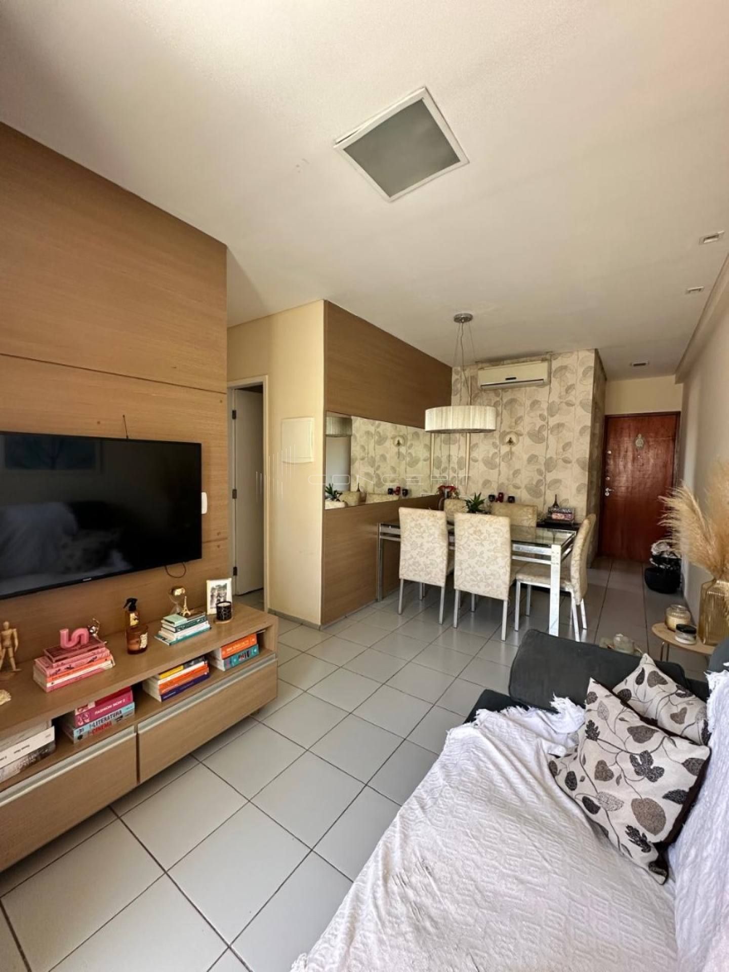 Apartamento no Bairro Cristo Rei Condomínio Rosa dos Ventos