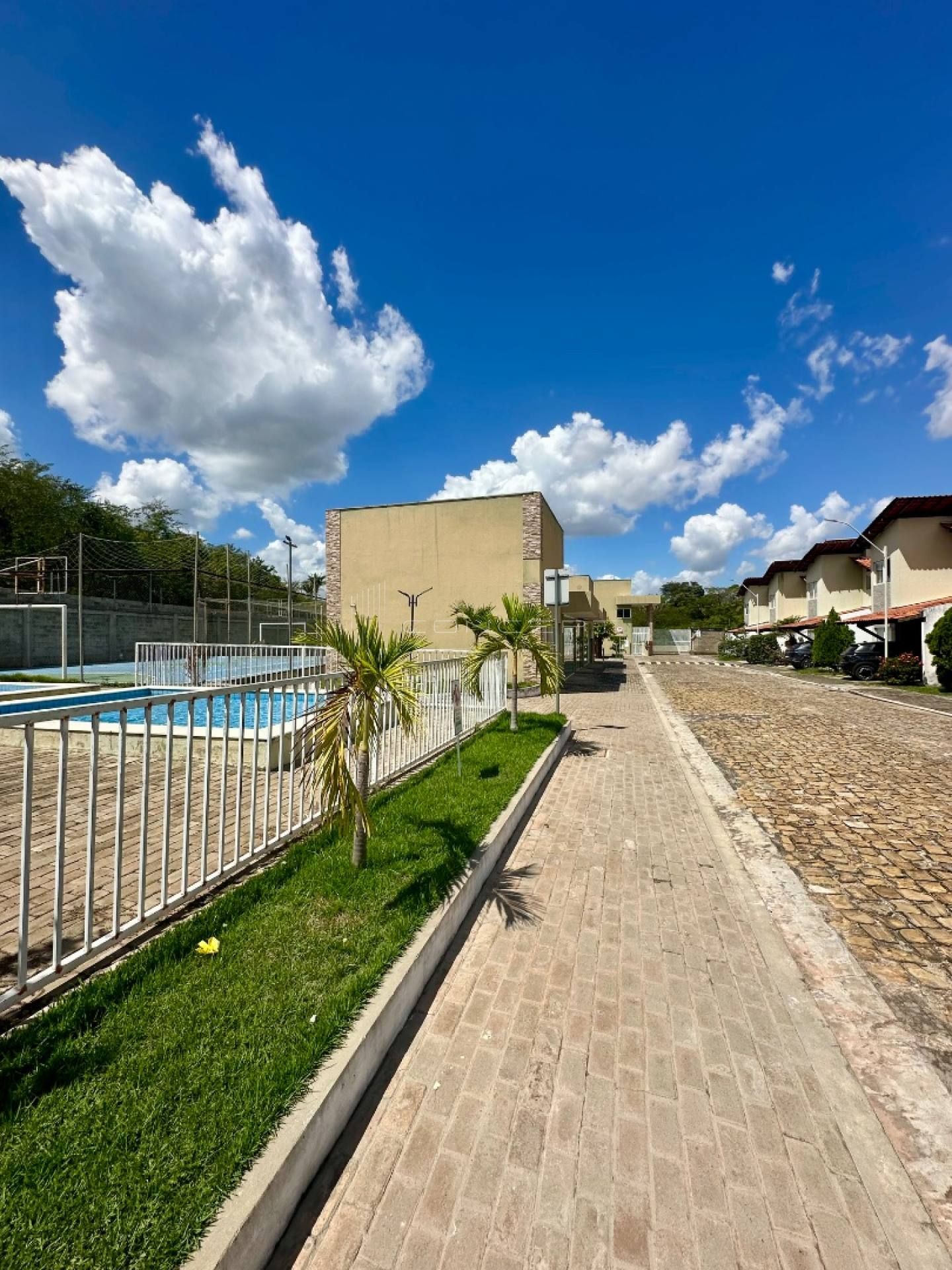 Casa Duplex no Bairro Uruguai Condomínio Villa Beethoven