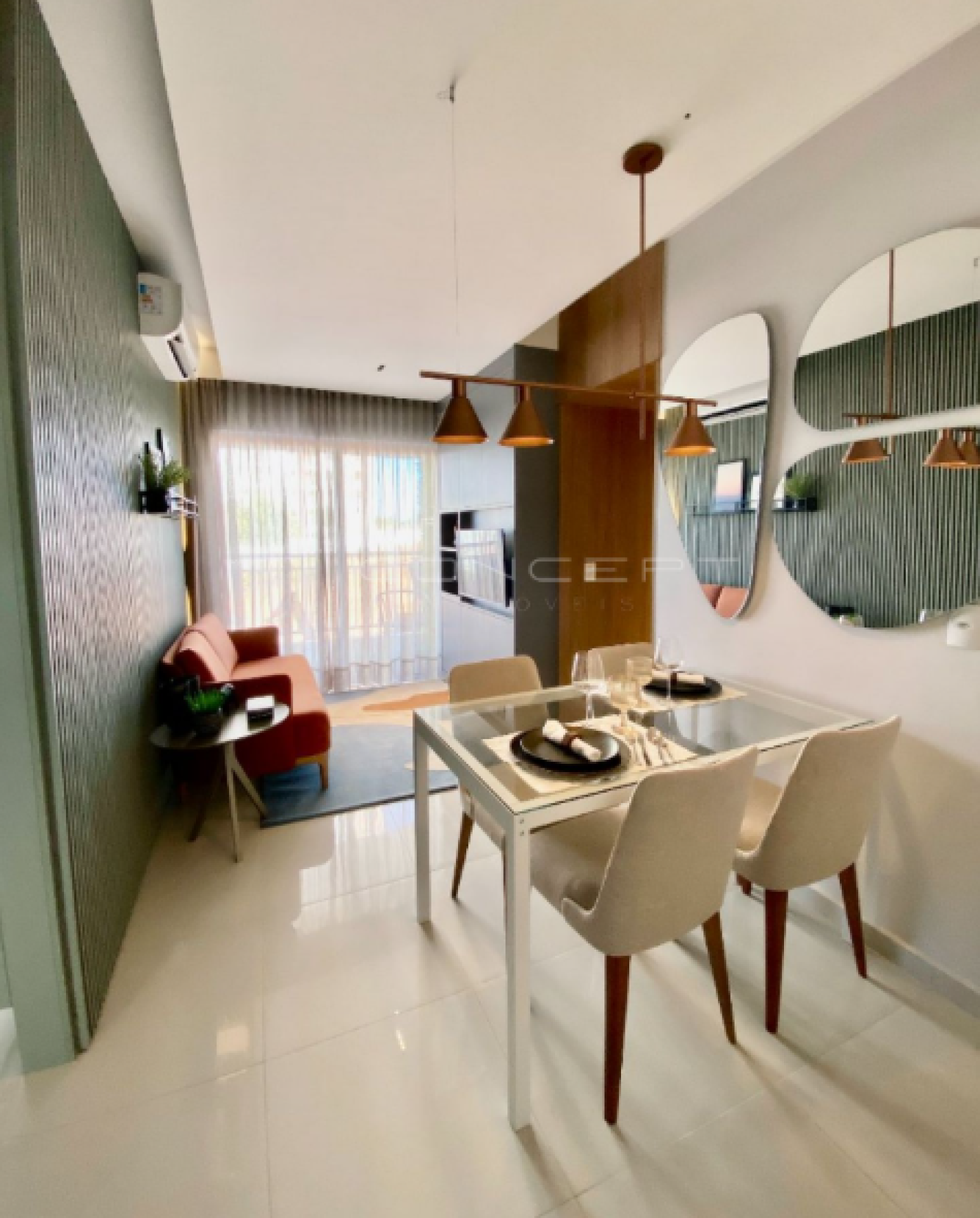 Apartamento no Bairro Ilhotas Sky Residence I