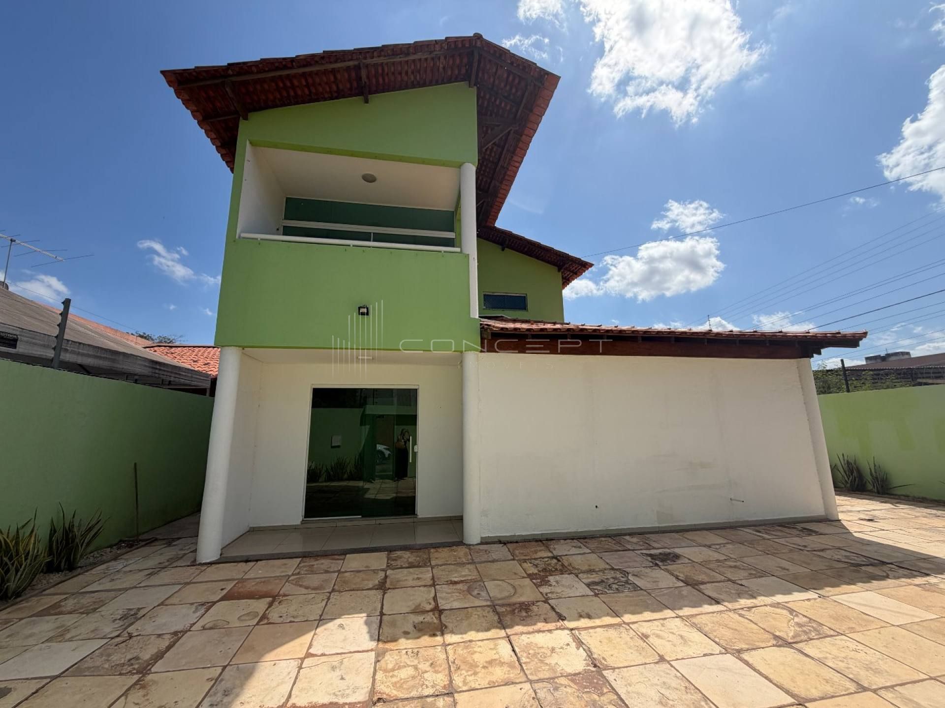 Casa Duplex com Salas Comerciais no Térreo no Bairro Campestre