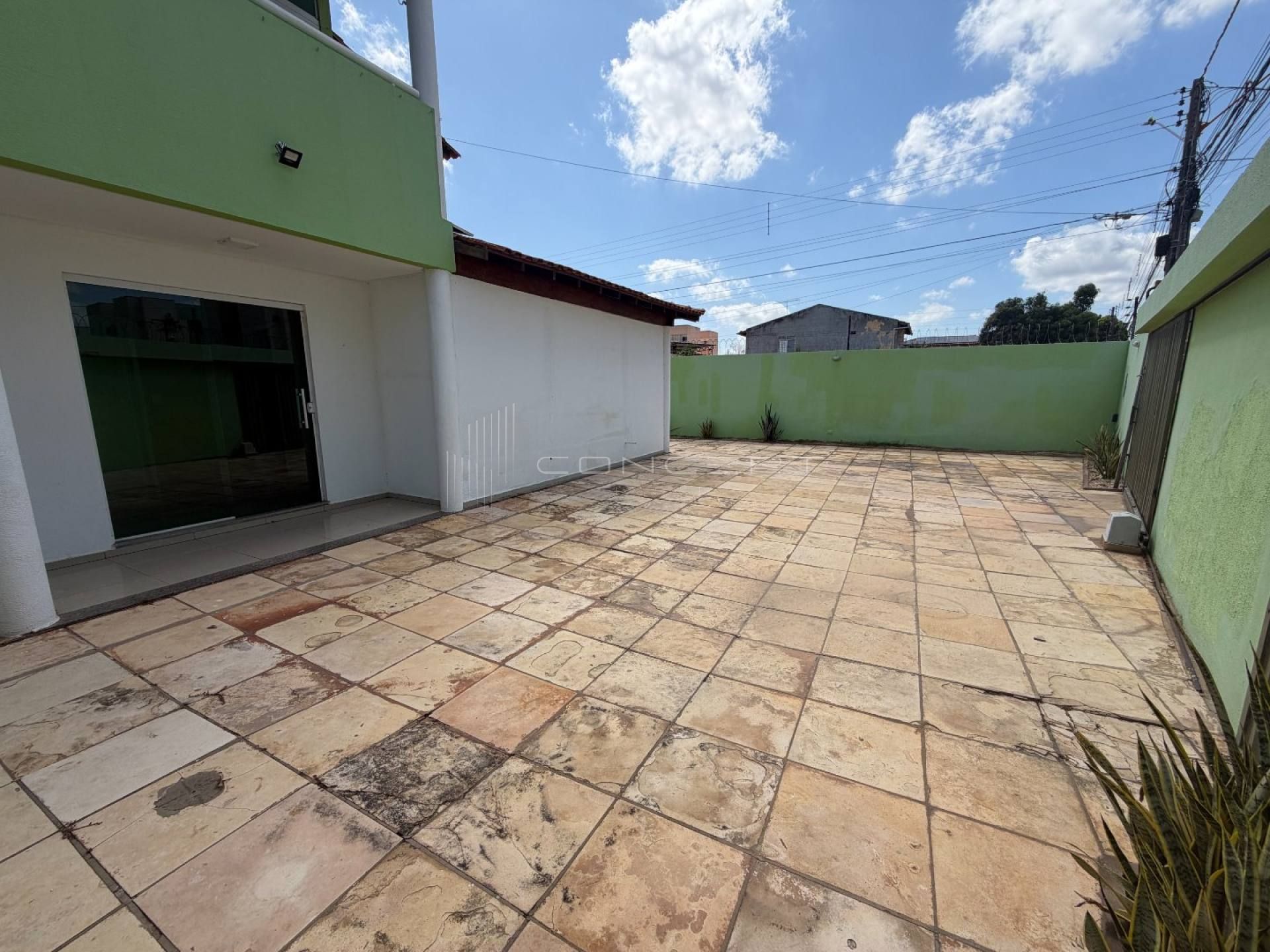 Casa Duplex com Salas Comerciais no Térreo no Bairro Campestre