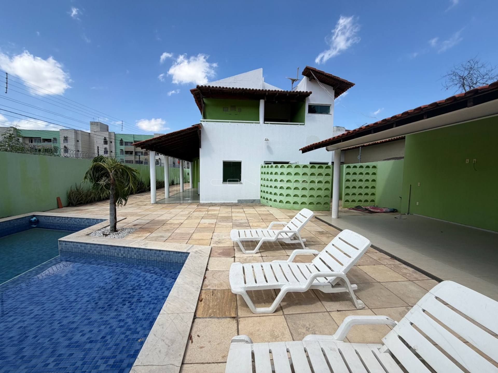 Casa Duplex com Salas Comerciais no Térreo no Bairro Campestre