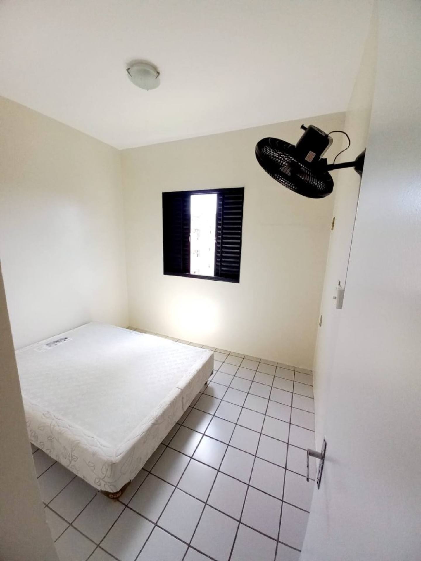 Apartamento no Bairro Campestre - Condomínio Portal do Leste A