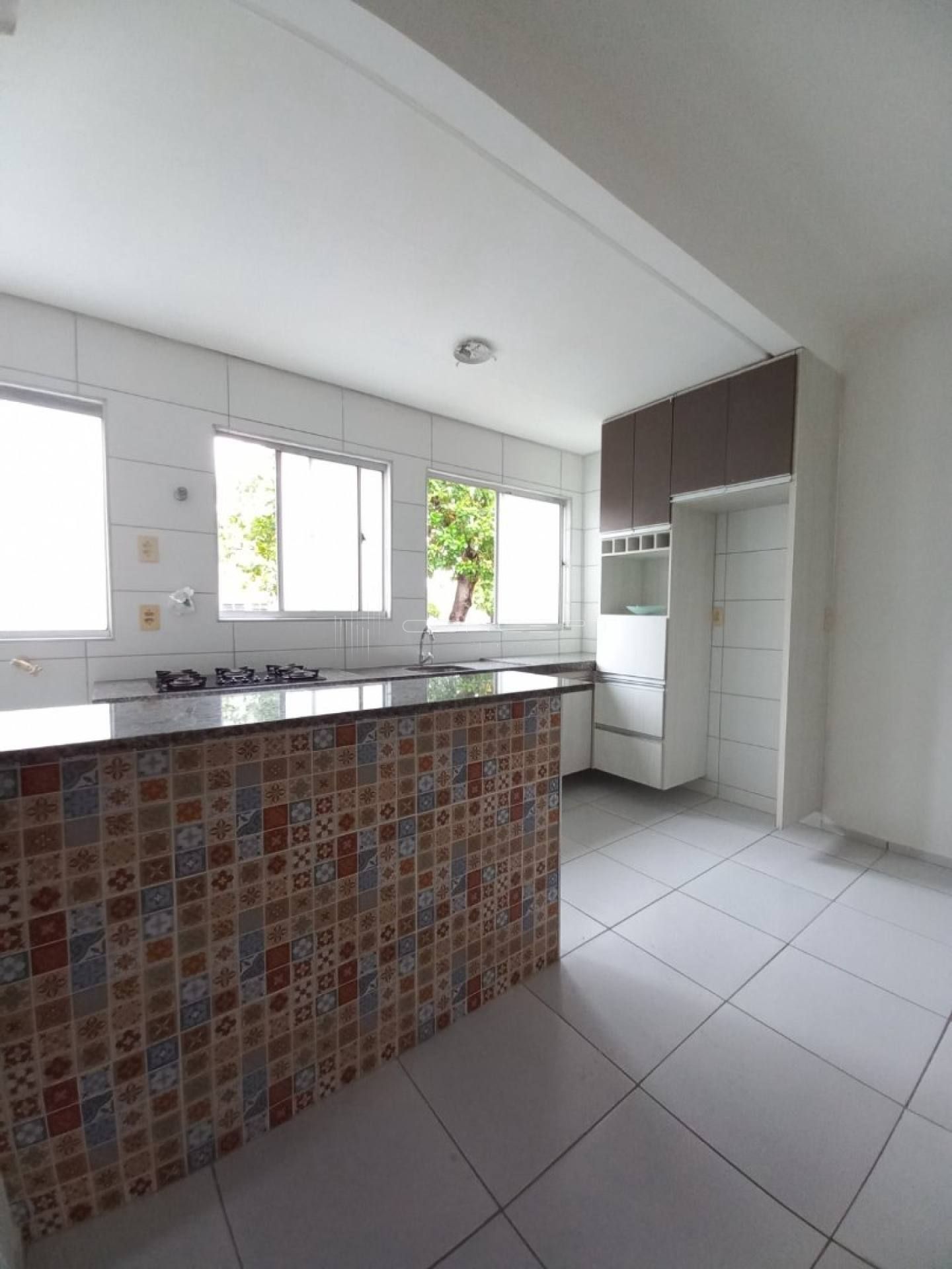 APARTAMENTO CONDOMÍNIO ALAMEDA DOS IPES ZONA LESTE