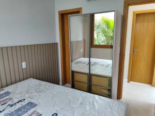 Casa de Condomínio Para Vender com 6/4 sendo 6 suítes em Guarajuba, Camaçari