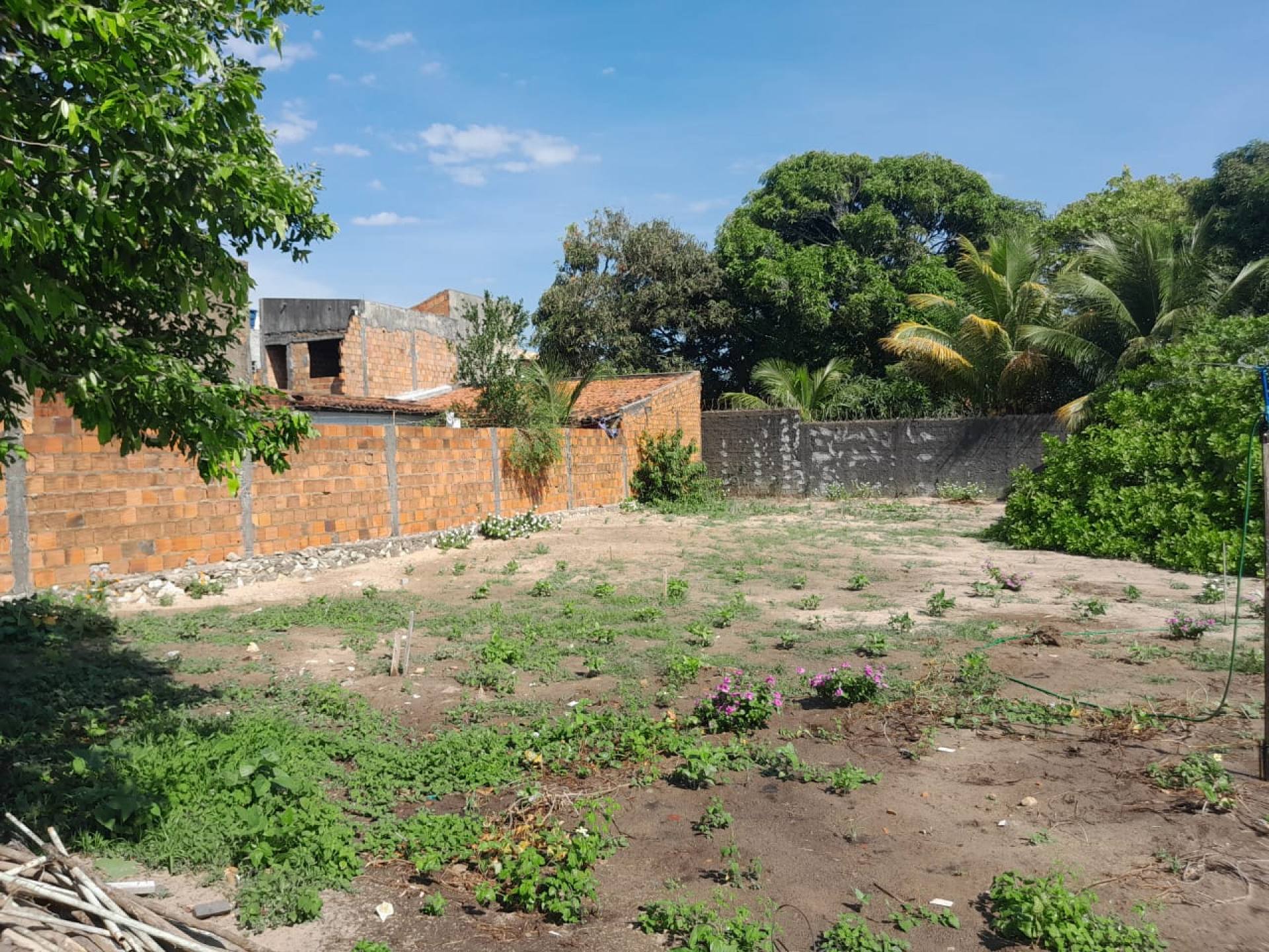 Terreno na Barra dos Coqueiros
