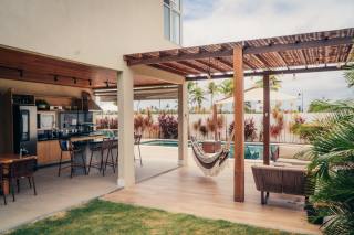 Casa de Esquina Duplex com Piscina no Thai Residence