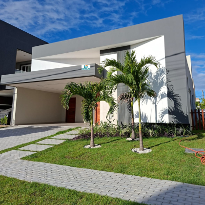 Casa com Piscina no Terras Alphaville 2