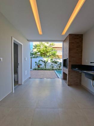 Casa com Piscina no Terras Alphaville 2